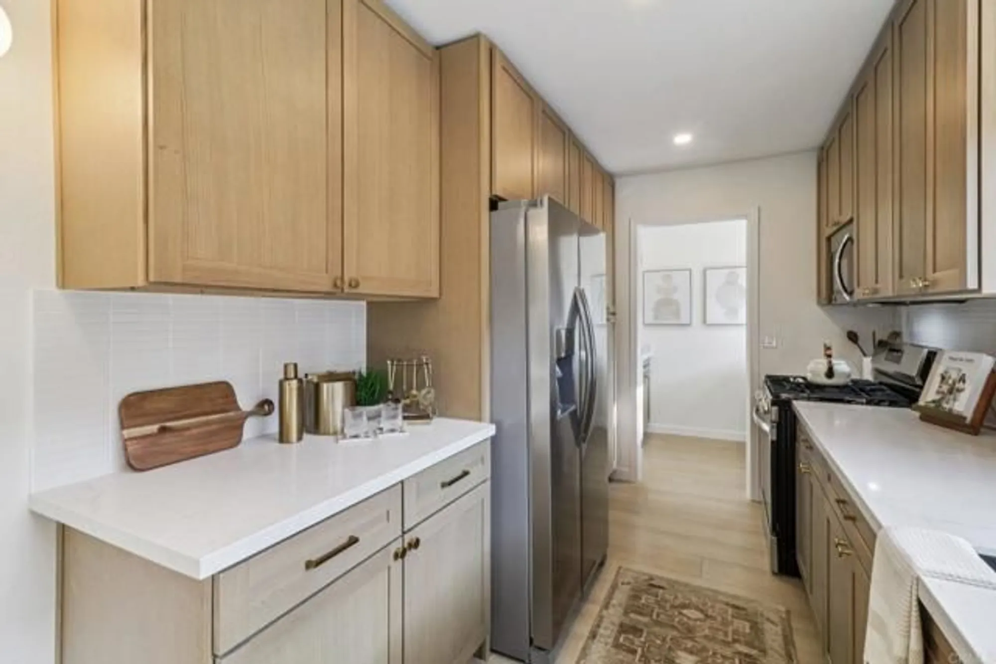 Property Slideshow image 10 of 36 | 737 nob cir, Vista, CA, 92084