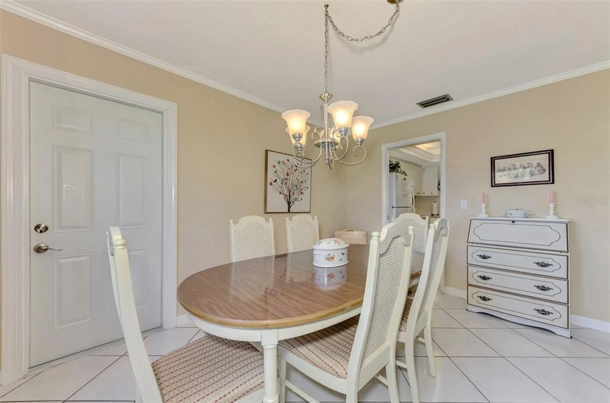 Property Slideshow image 16 of 47 | 2505 riverbluff pkwy # v196, Sarasota, FL, 34231