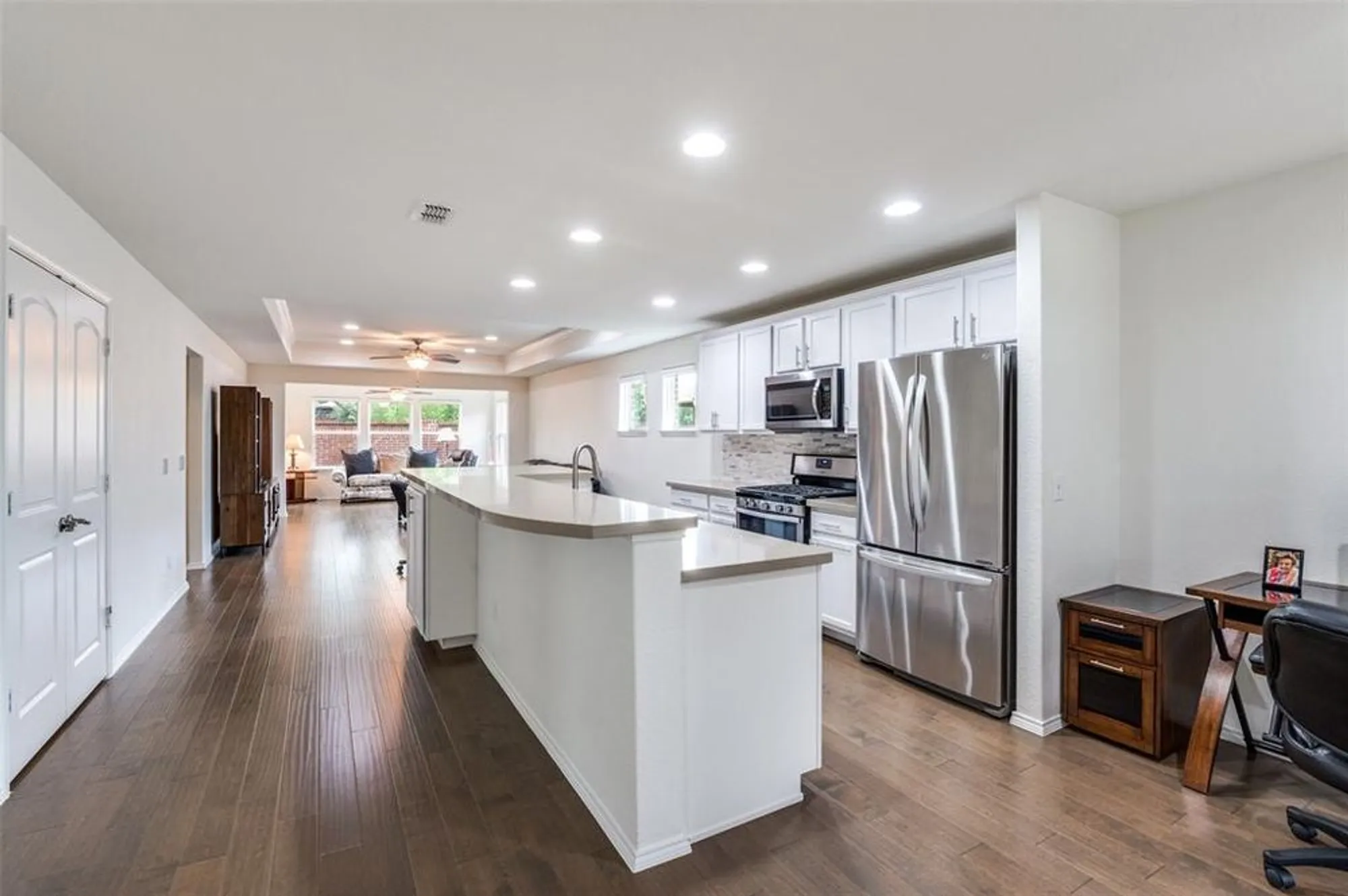 Property Slideshow image 5 of 25 | 8040 cool river dr, Frisco, TX, 75036