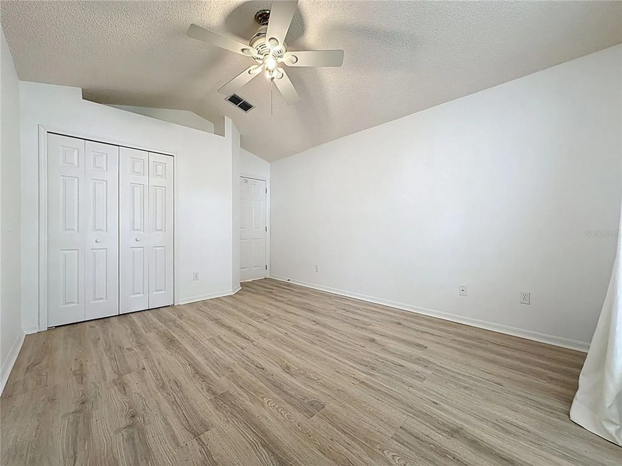 Property Slideshow image 9 of 75 | 3821 doune way, Clermont, FL, 34711