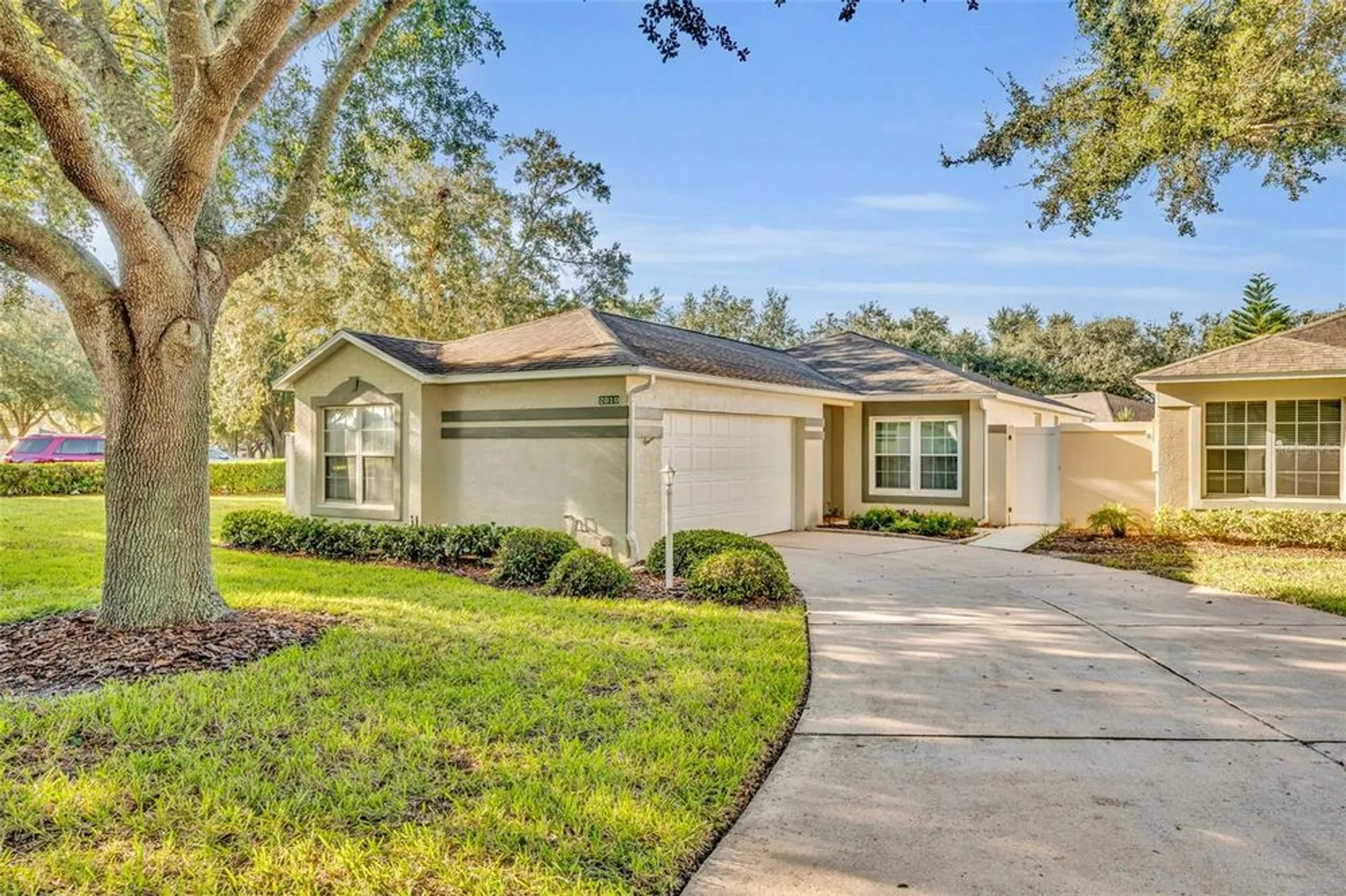Property Slideshow image 2 of 31 | 2010 braxton st, Clermont, FL, 34711