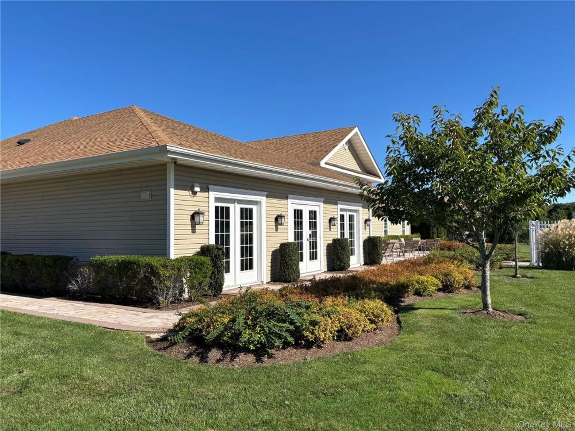 Property Slideshow image 32 of 32 | 41 greentree ct, Shirley, NY, 11967