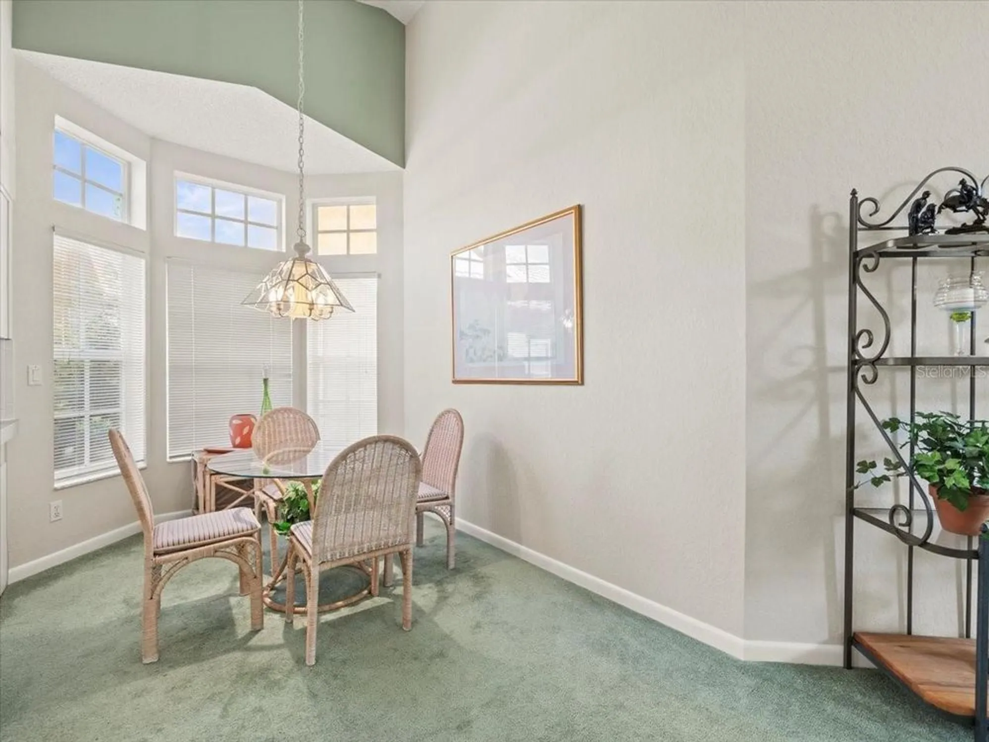 Property Slideshow image 19 of 58 | 9355 french quarters cir, Weeki Wachee, FL, 34613