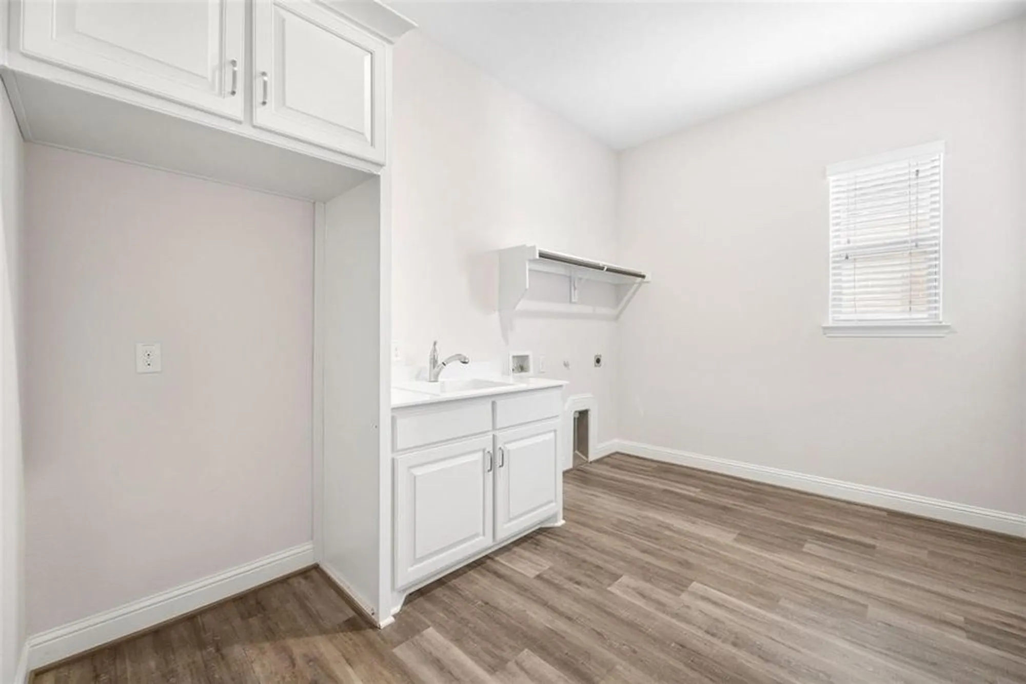 Property Slideshow image 34 of 40 | 7736 castlebridge, The Colony, TX, 75056