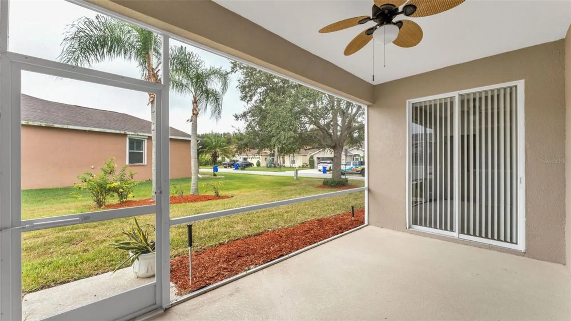 Property Slideshow image 32 of 37 | 4268 windchime ln, Lakeland, FL, 33811