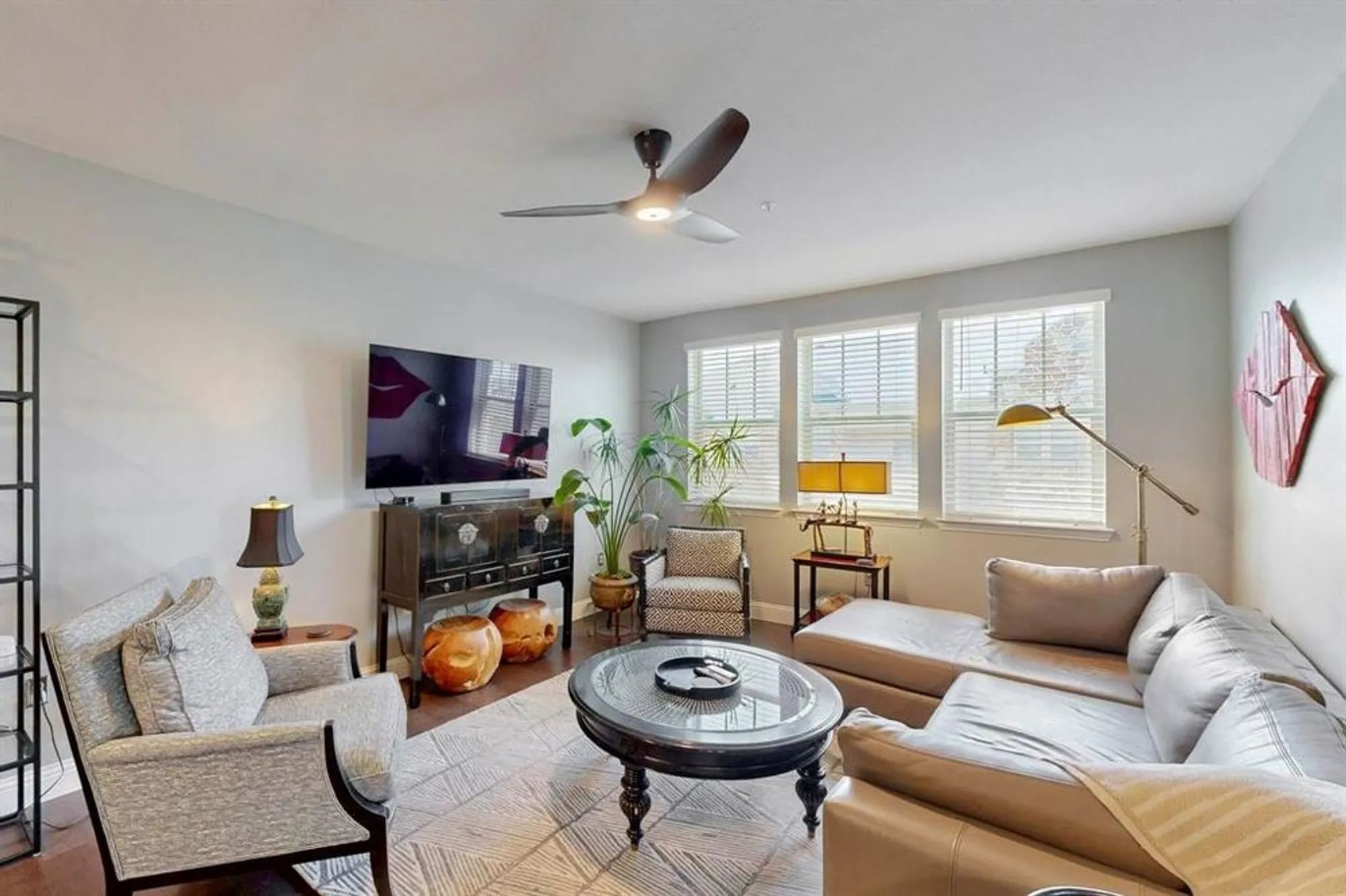 Property Slideshow image 5 of 40 | 1735 wittington pl apt 3403, Dallas, TX, 75234