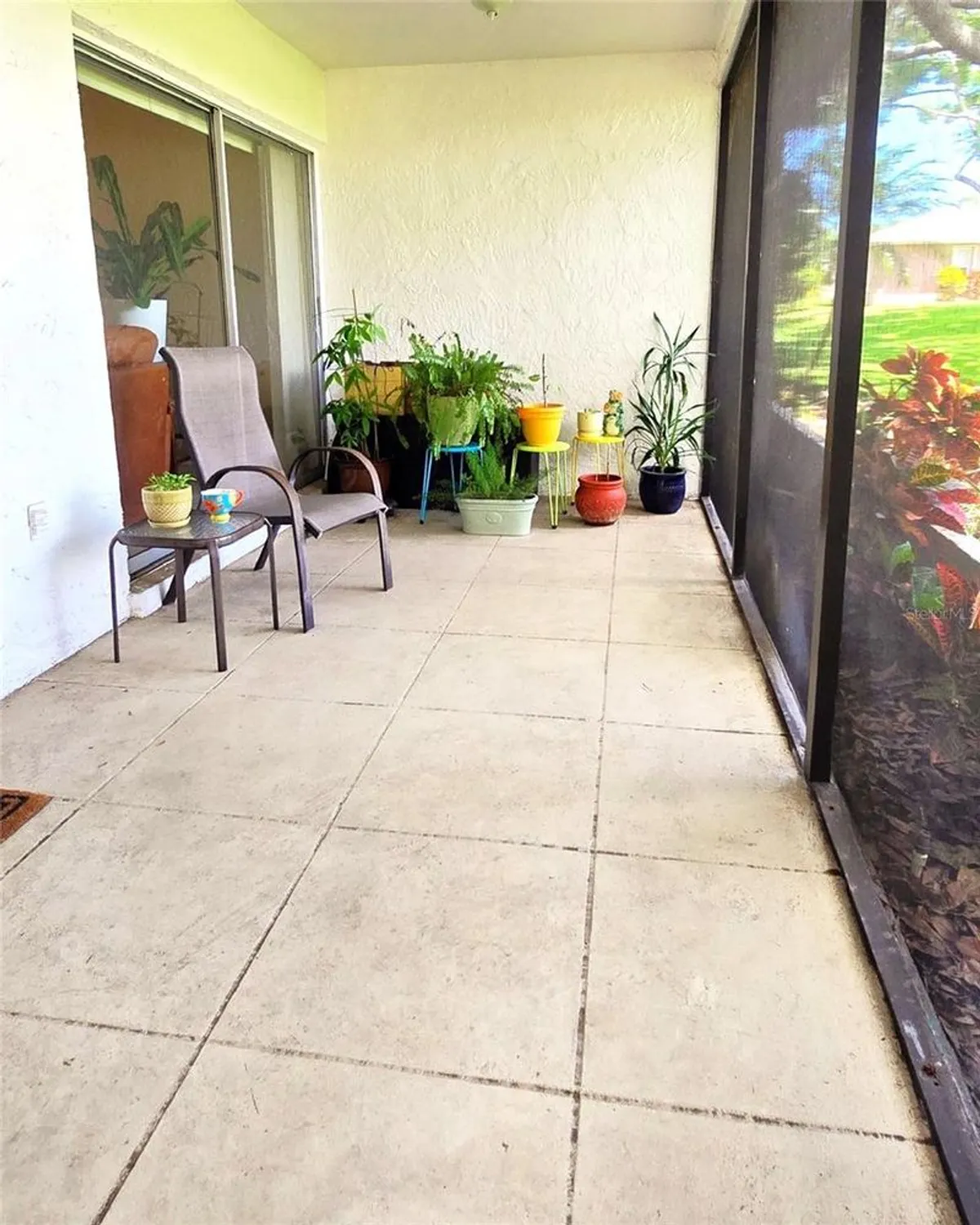 Property Slideshow image 5 of 31 | 2390 shelly dr d, Palm Harbor, FL, 34684