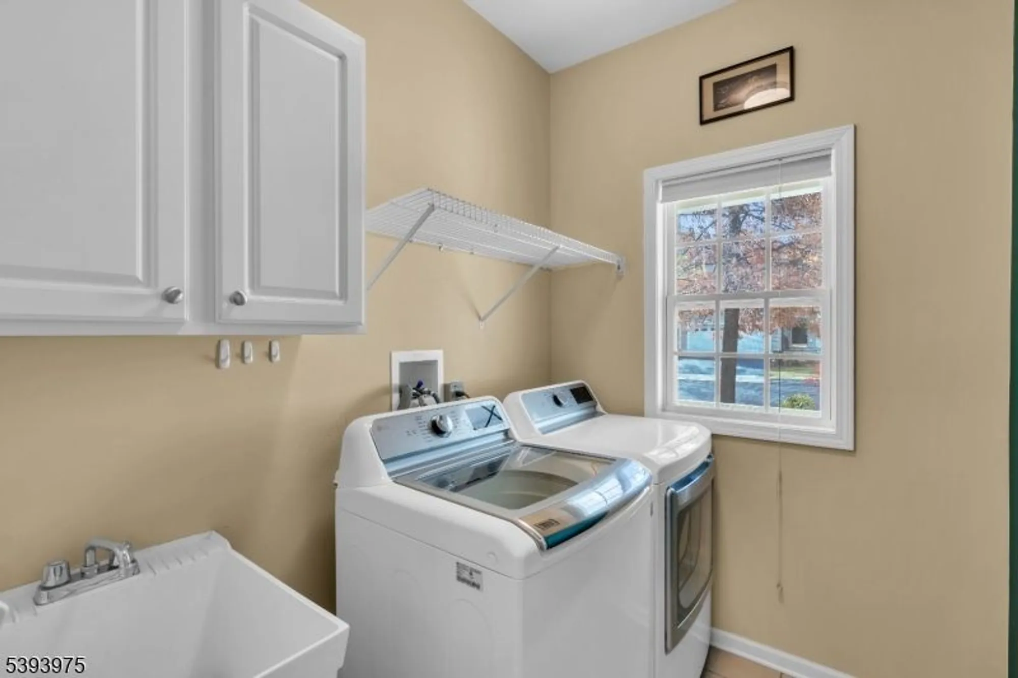 Property Slideshow image 30 of 50 | 236 knollcrest ct, Somerset, NJ, 08873