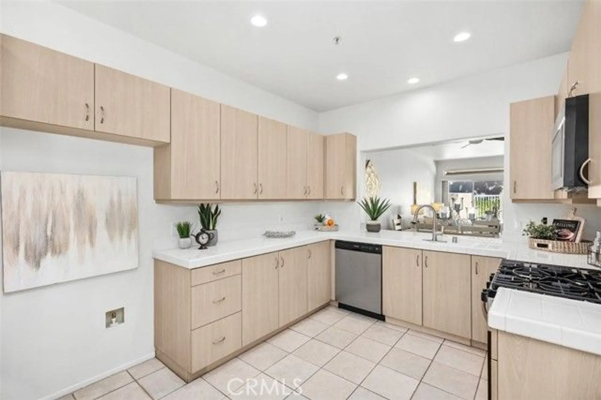 Property Slideshow image 14 of 57 | 28961 san raphael, Mission Viejo, CA, 92692