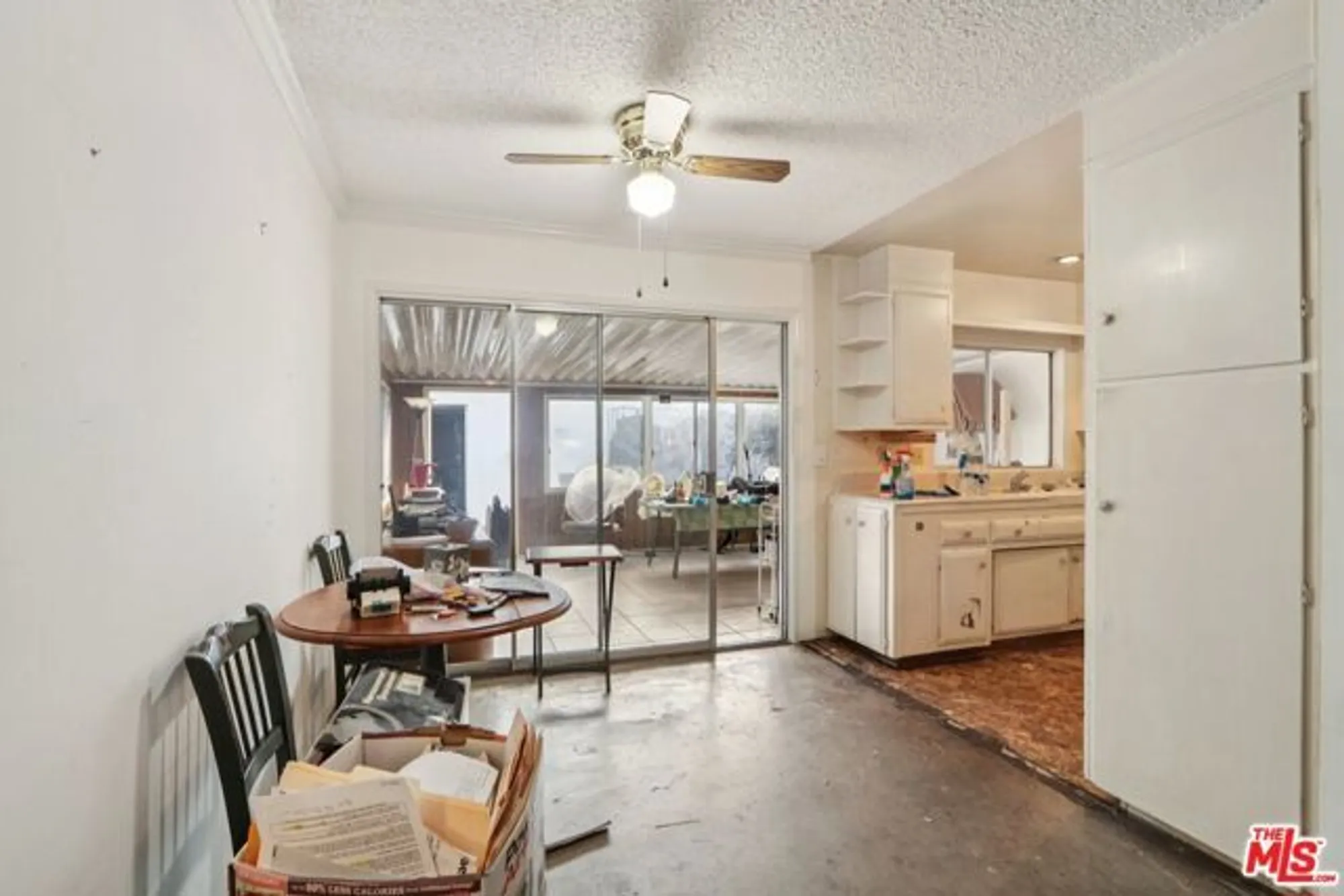 Property Slideshow image 7 of 15 | 160 w fiesta grn, Port Hueneme, CA, 93041