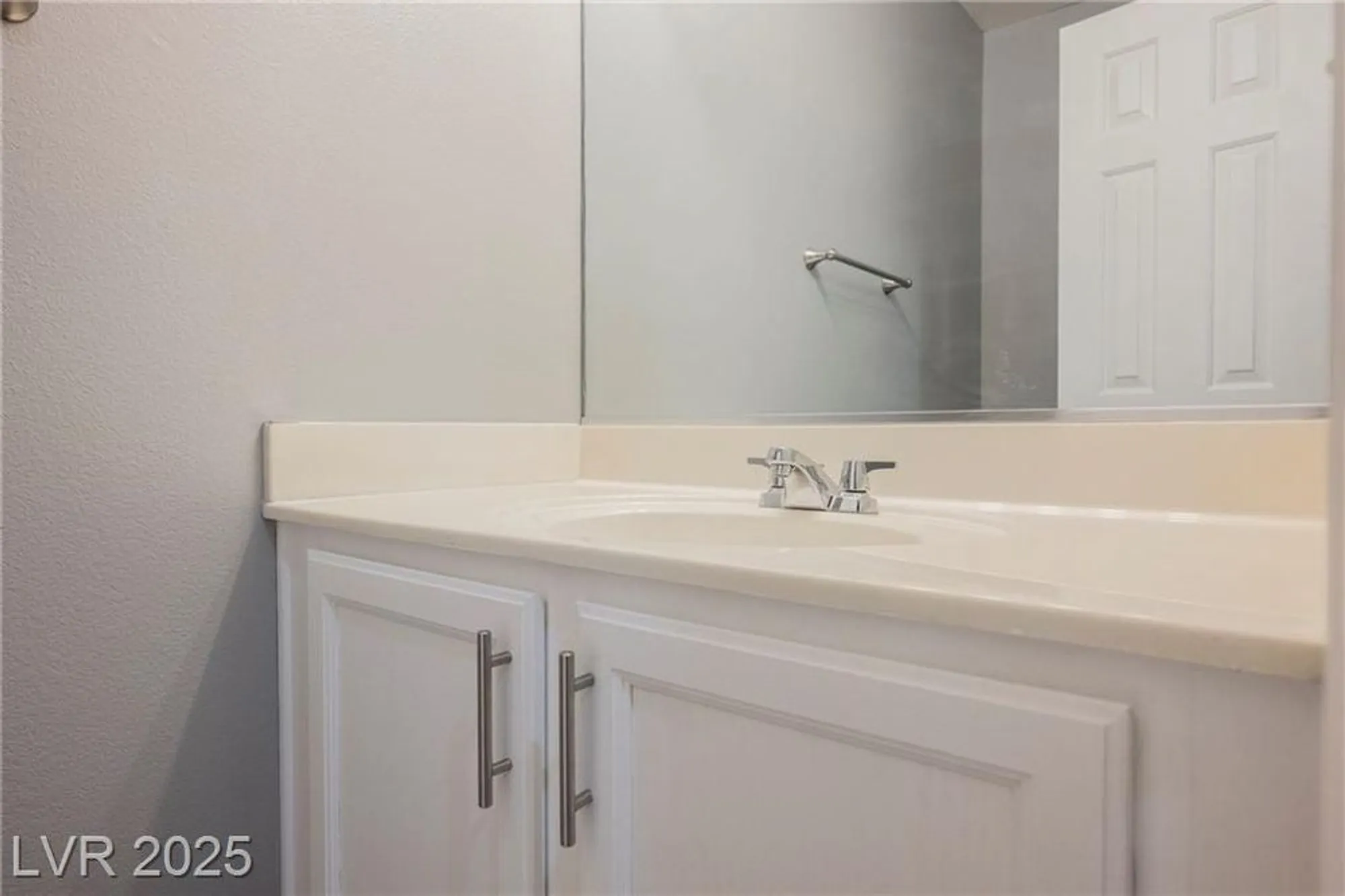 Property Slideshow image 48 of 66 | 5133 burr oak dr, Las Vegas, NV, 89130