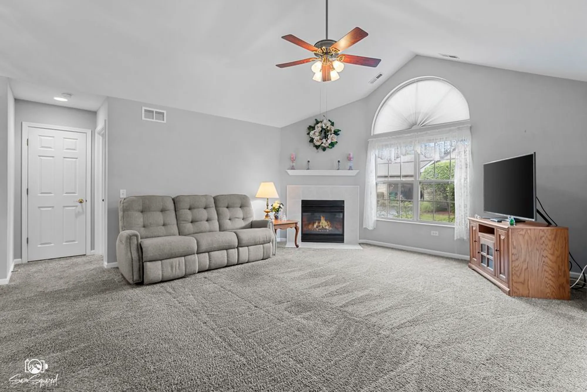 Property Slideshow image 5 of 35 | 1925 timbers edge cir, Joliet, IL, 60431