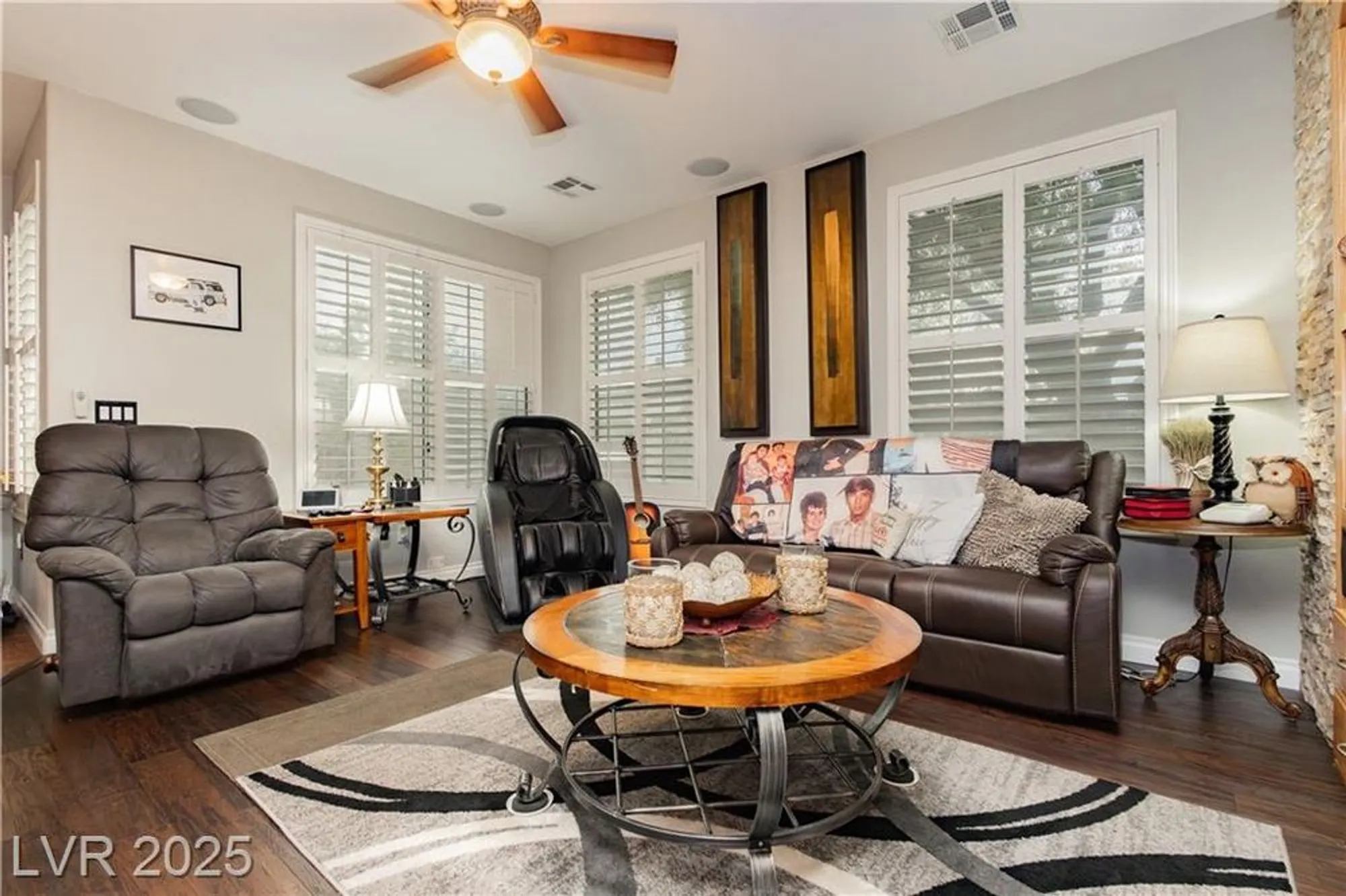 Property Slideshow image 15 of 45 | 10347 profeta ct, Las Vegas, NV, 89135