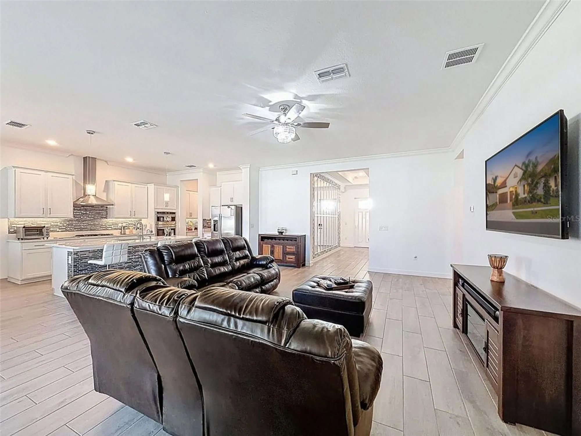 Property Slideshow image 8 of 70 | 17301 scuba crest st, Wimauma, FL, 33598