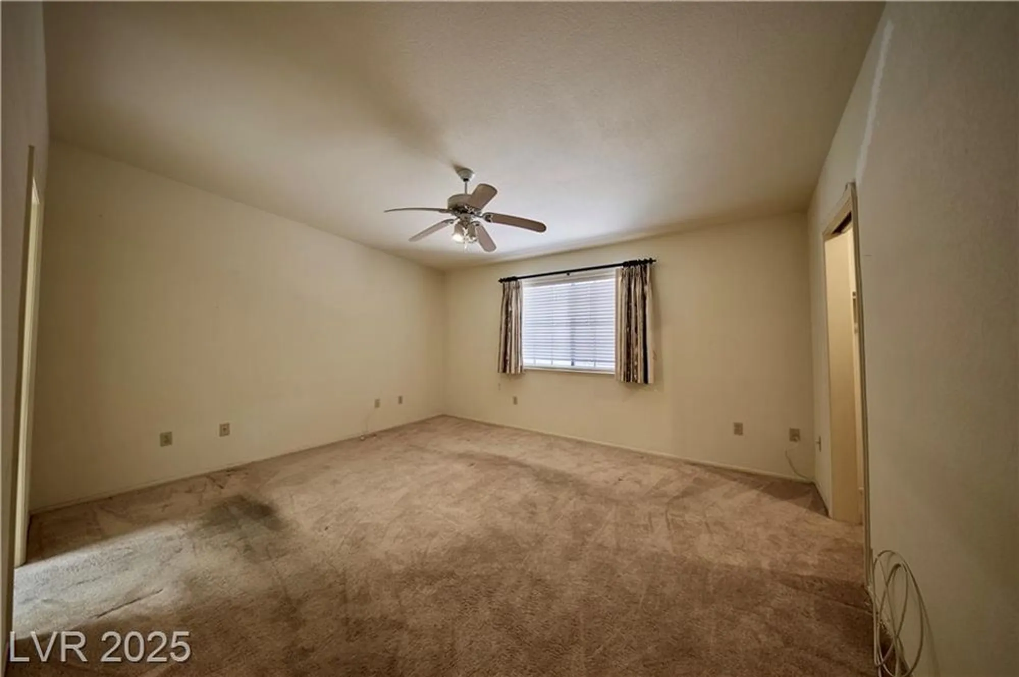Property Slideshow image 6 of 17 | 2851 s valley view blvd 1199, Las Vegas, NV, 89102