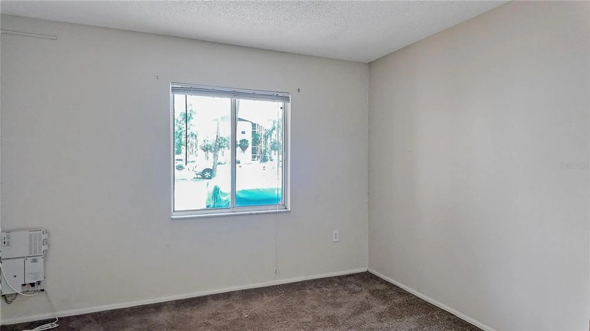 Property Slideshow image 11 of 21 | 4127 heron way # 111, Bradenton, FL, 34205