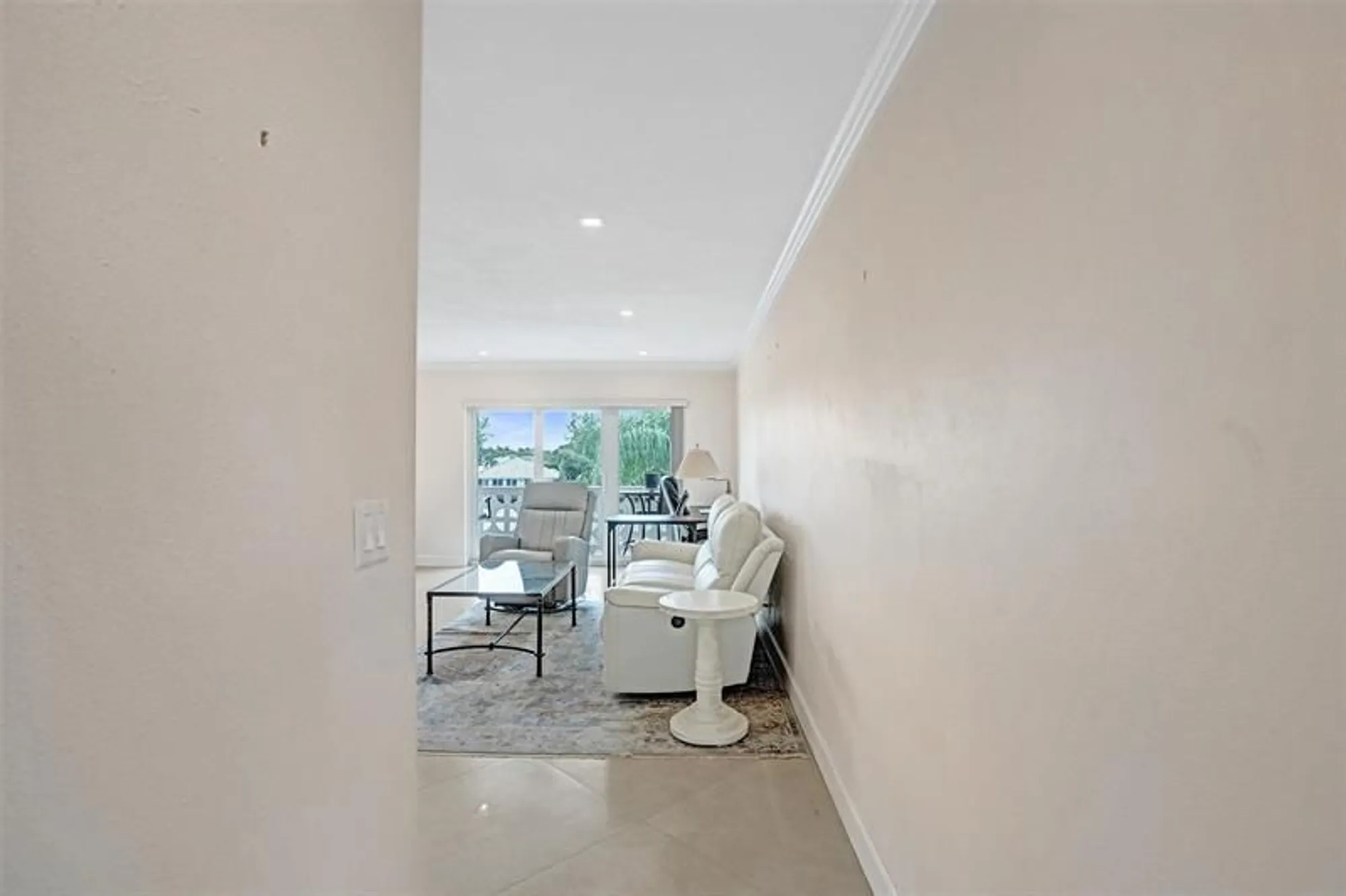 Property Slideshow image 13 of 49 | 1001 n riverside dr 304, Pompano Beach, FL, 33062