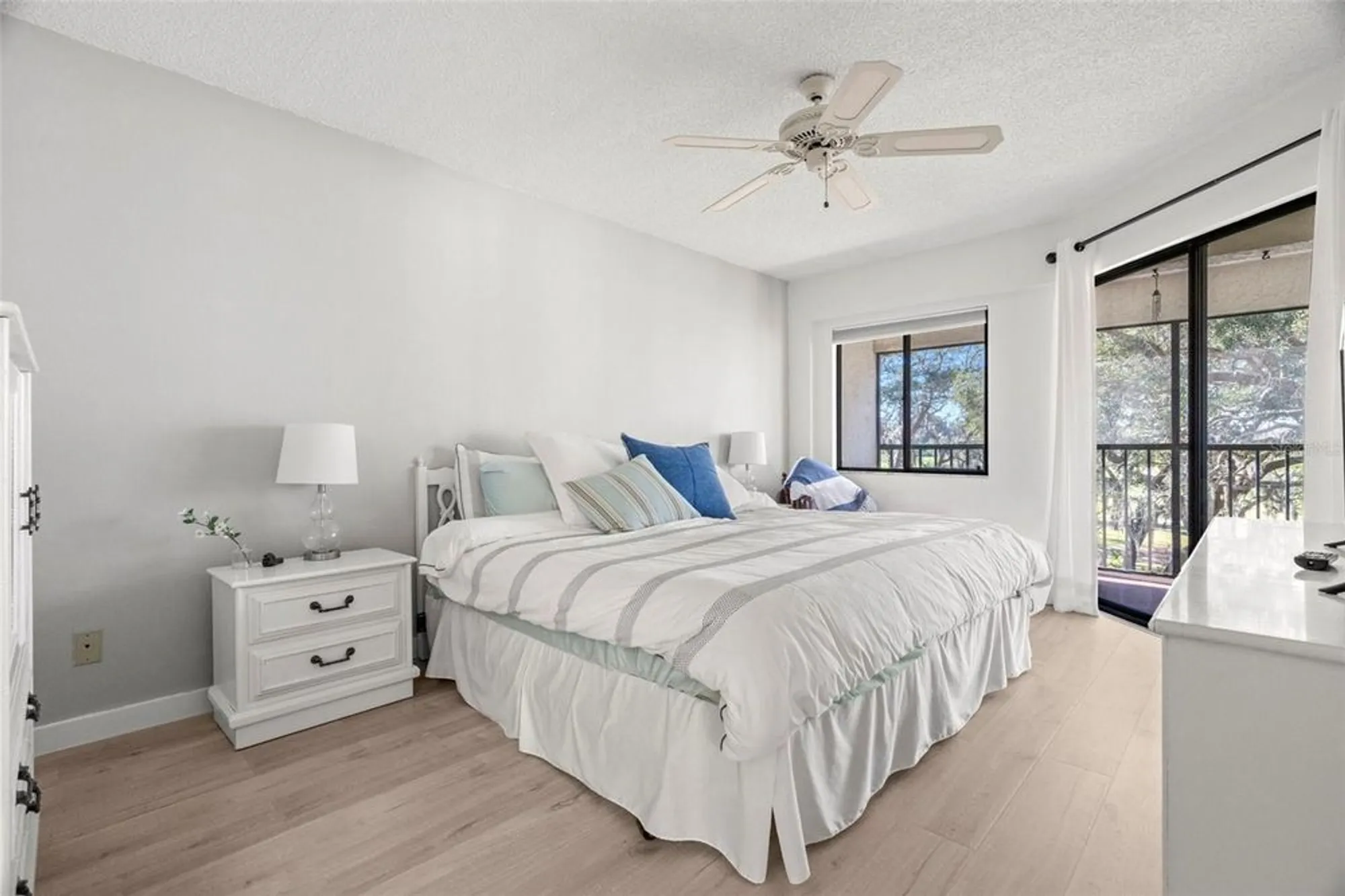 Property Slideshow image 13 of 24 | 1728 golfview dr # 1728, Tarpon Springs, FL, 34689