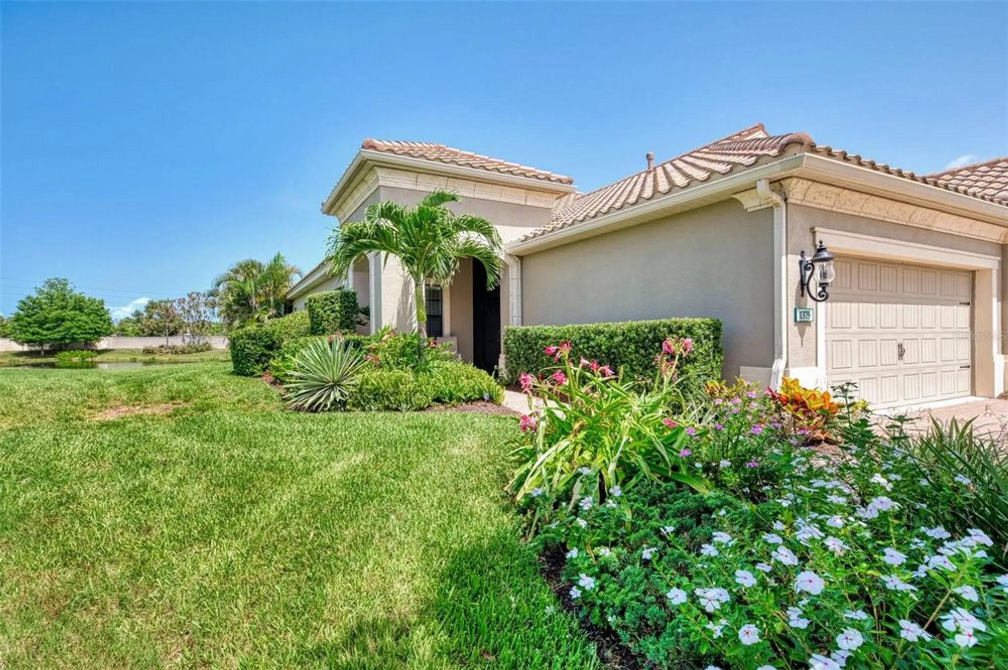 Property Slideshow image 6 of 39 | 1375 backspin dr, Englewood, FL, 34223