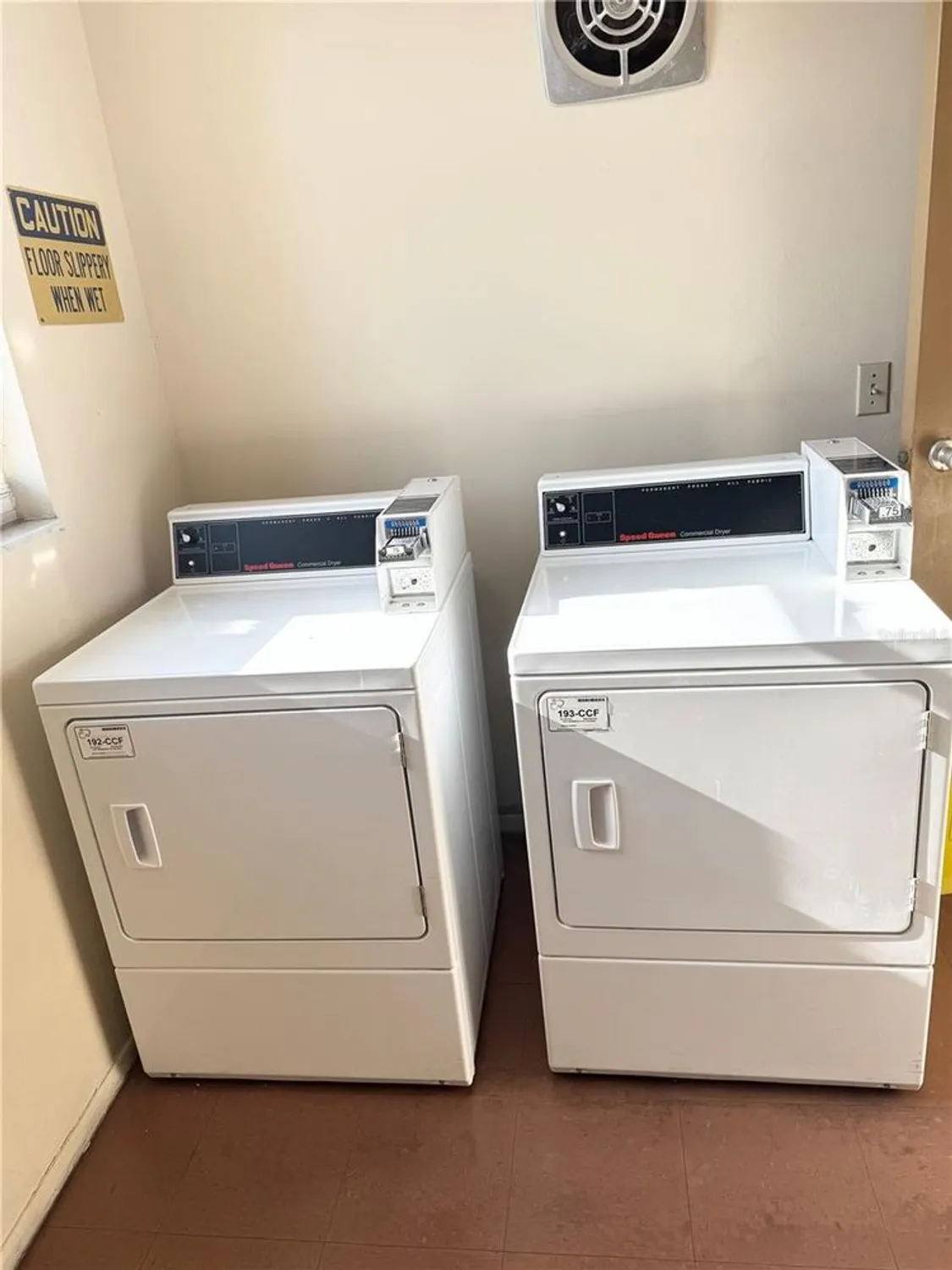 Property Slideshow image 16 of 22 | 7465 bay island dr 312, South Pasadena, FL, 33707