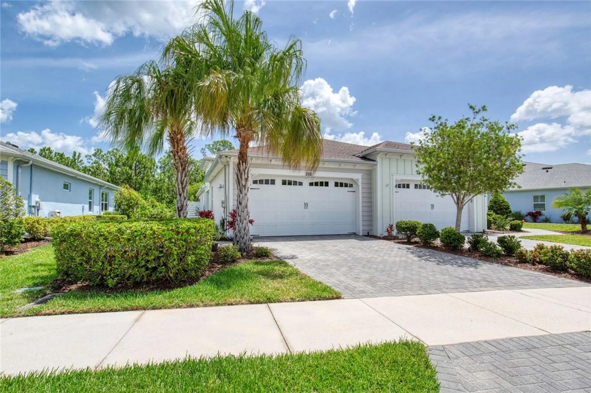 Property Slideshow image 5 of 80 | 206 st somewhere dr, Daytona Beach, FL, 32124