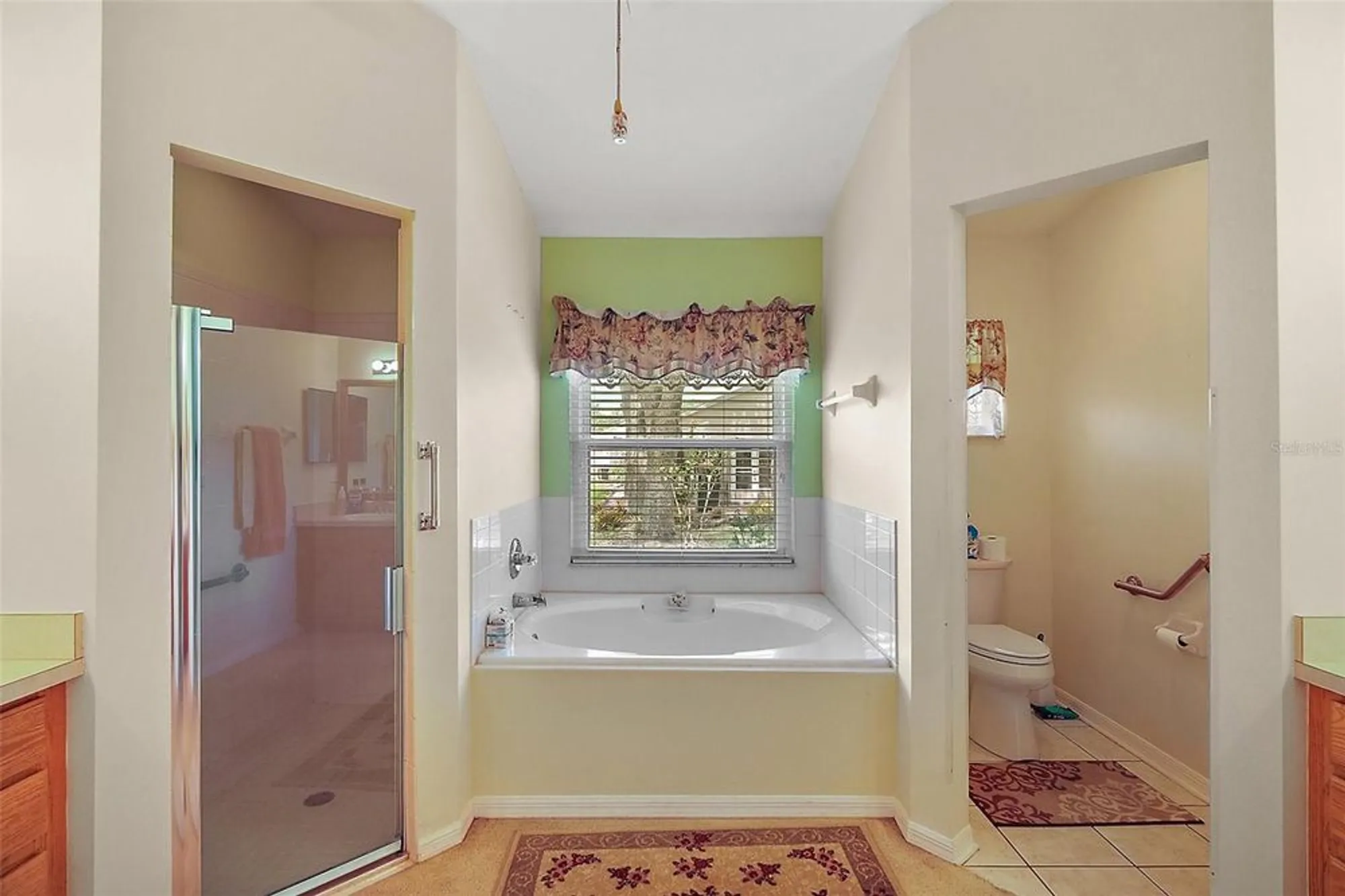 Property Slideshow image 32 of 36 | 25333 river crest dr, Leesburg, FL, 34748