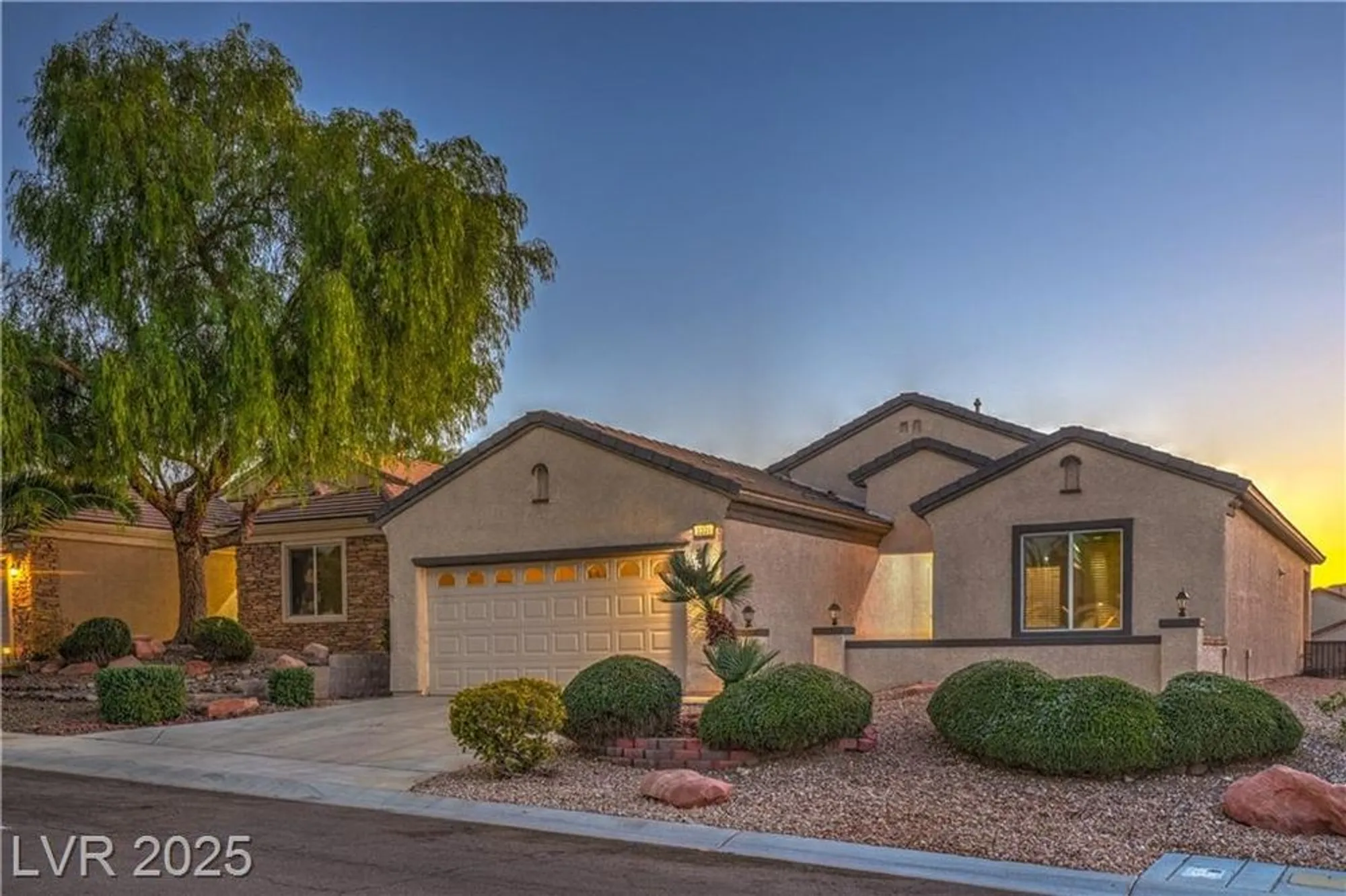 Property Slideshow image 2 of 62 | 2331 meteor shower st, Henderson, NV, 89044