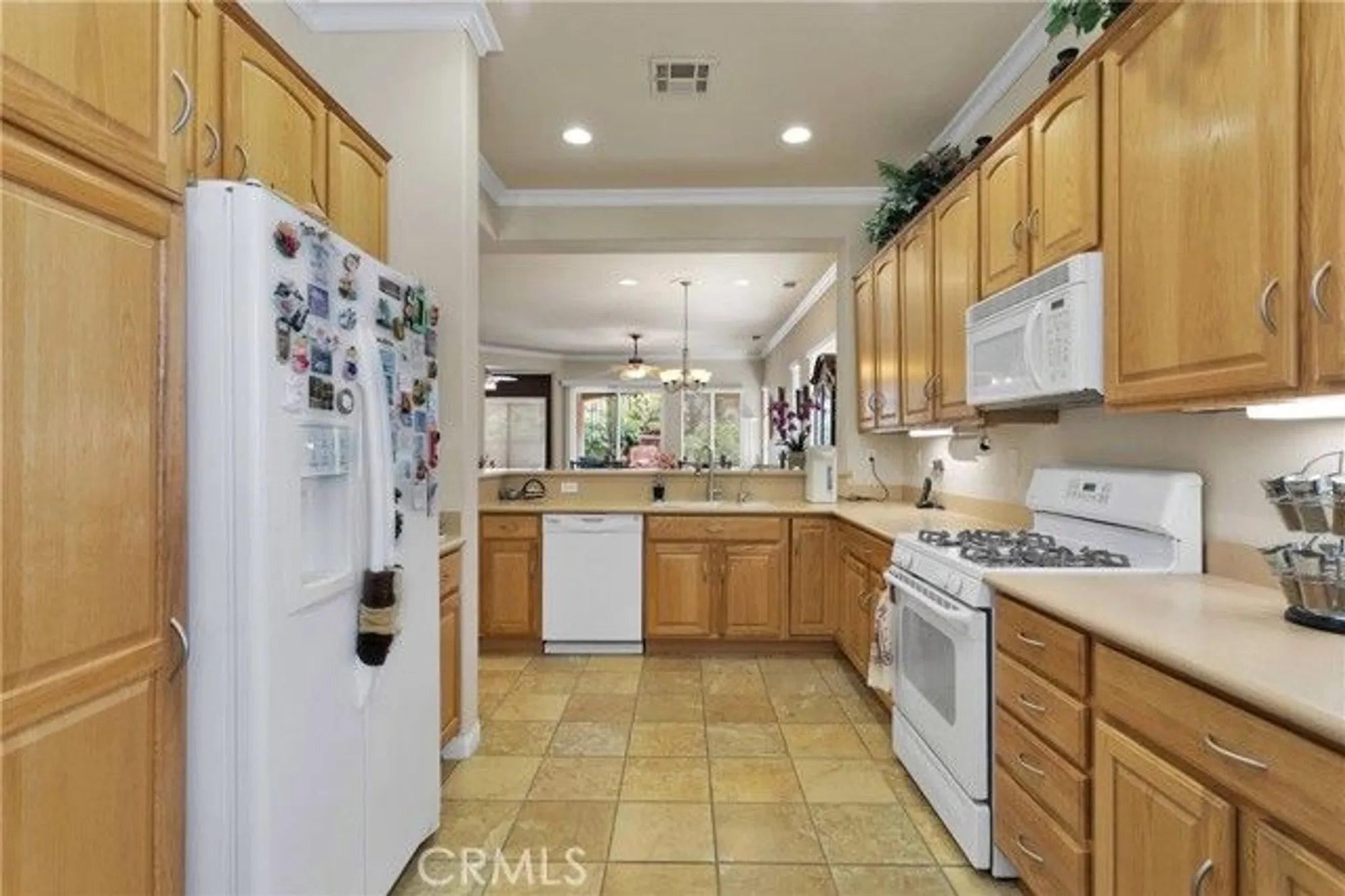 Property Slideshow image 12 of 41 | 10577 bridge haven rd, Apple Valley, CA, 92308