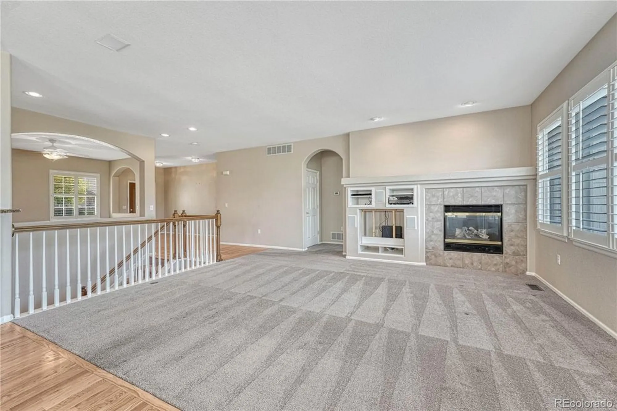 Property Slideshow image 10 of 46 | 8107 s catawba ct, Aurora, CO, 80016