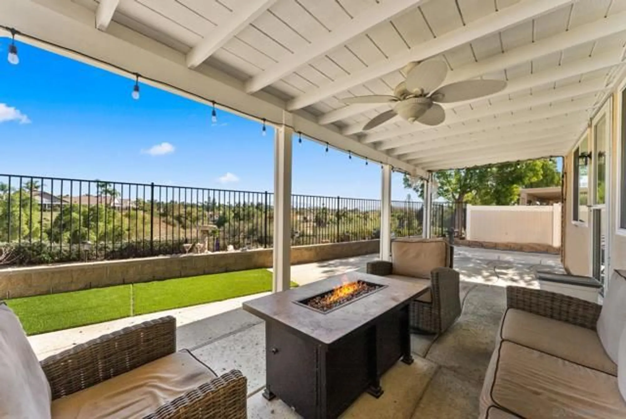 Property Slideshow image 25 of 49 | 40222 colony dr, Murrieta, CA, 92562