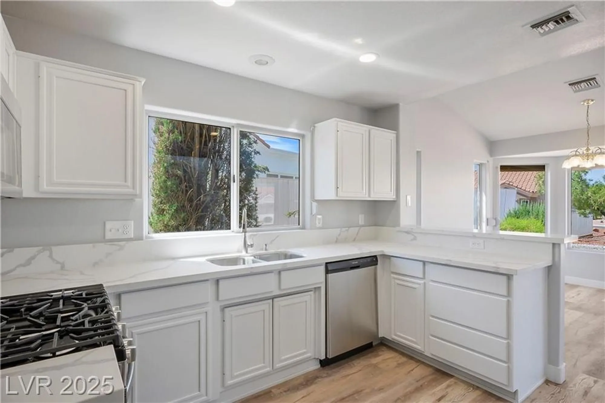 Property Slideshow image 5 of 59 | 8500 gull dr, Las Vegas, NV, 89134