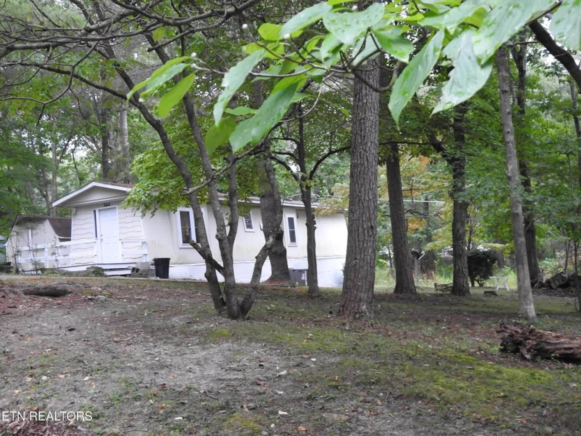 Property Slideshow image 36 of 42 | 244 rugby rd, Crossville, TN, 38558