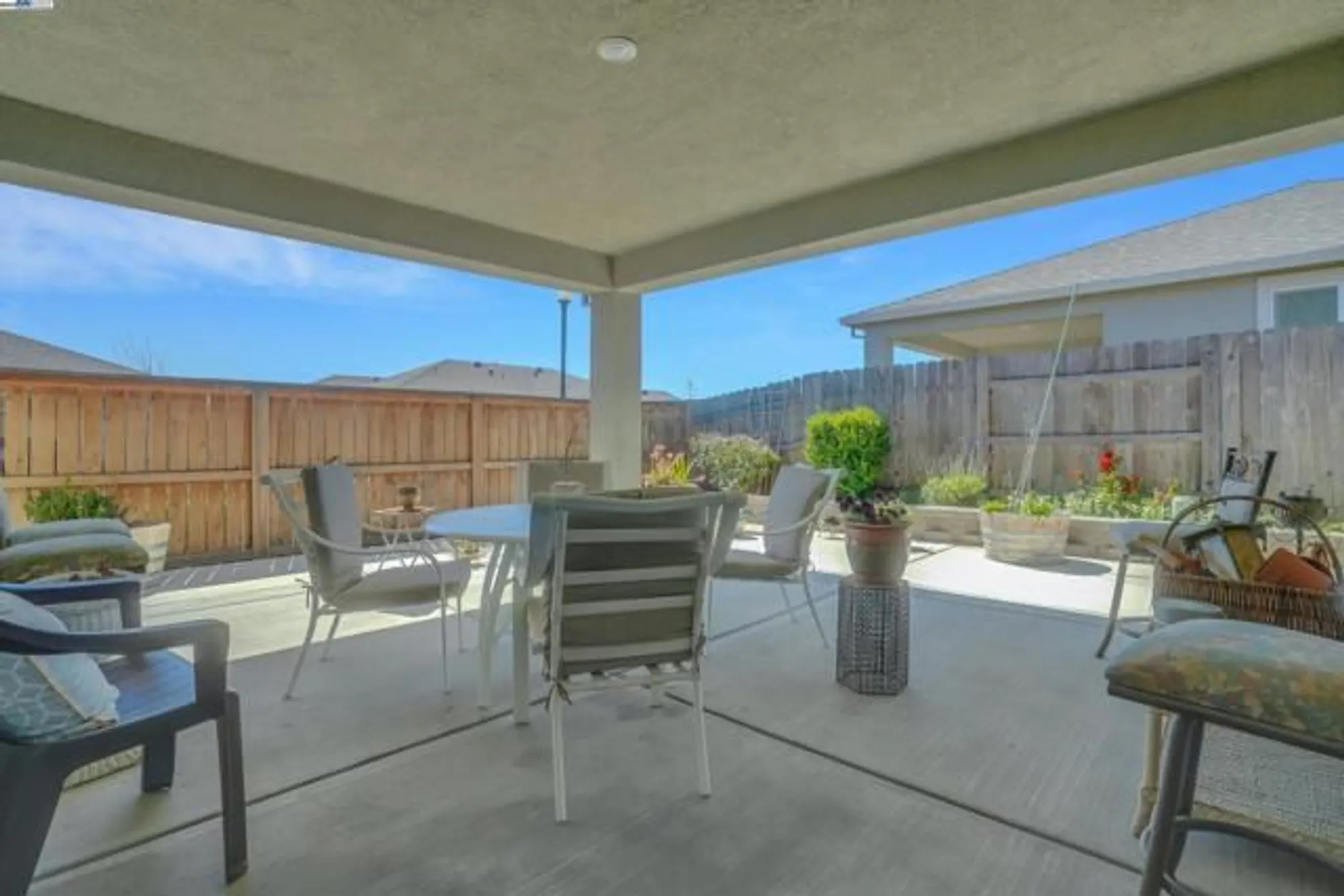 Property Slideshow image 29 of 36 | 2211 lavender pl, Rio Vista, CA, 94571
