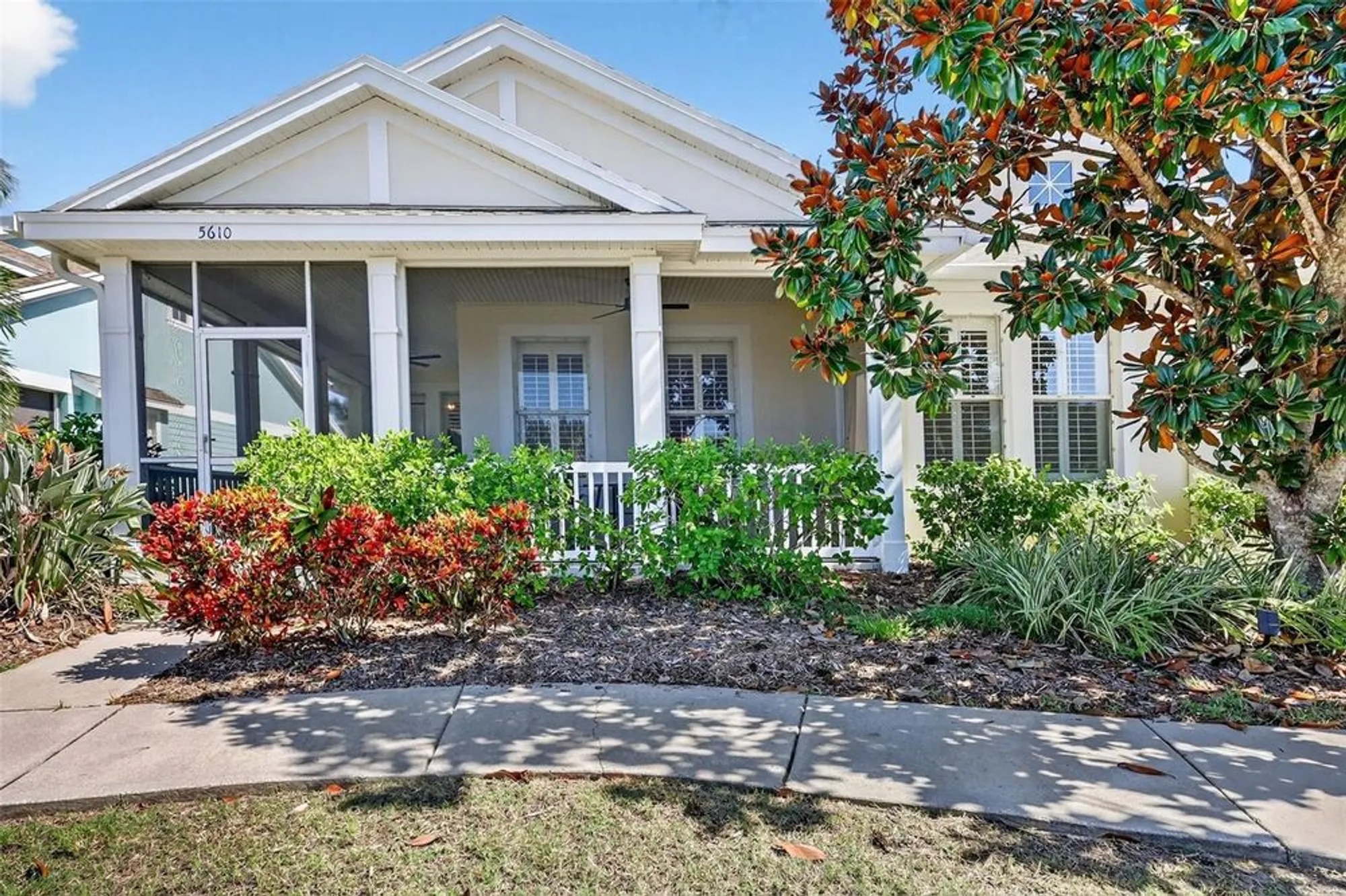 Property Slideshow image 15 of 77 | 5610 golden isles dr, Apollo Beach, FL, 33572