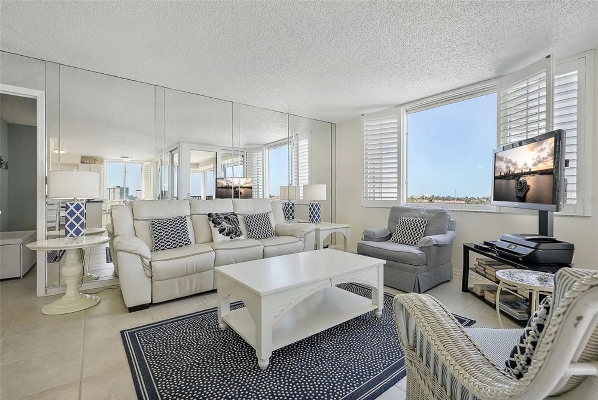Property Slideshow image 10 of 42 | 6322 palma del mar blvd s apt 706, St Petersburg, FL, 33715