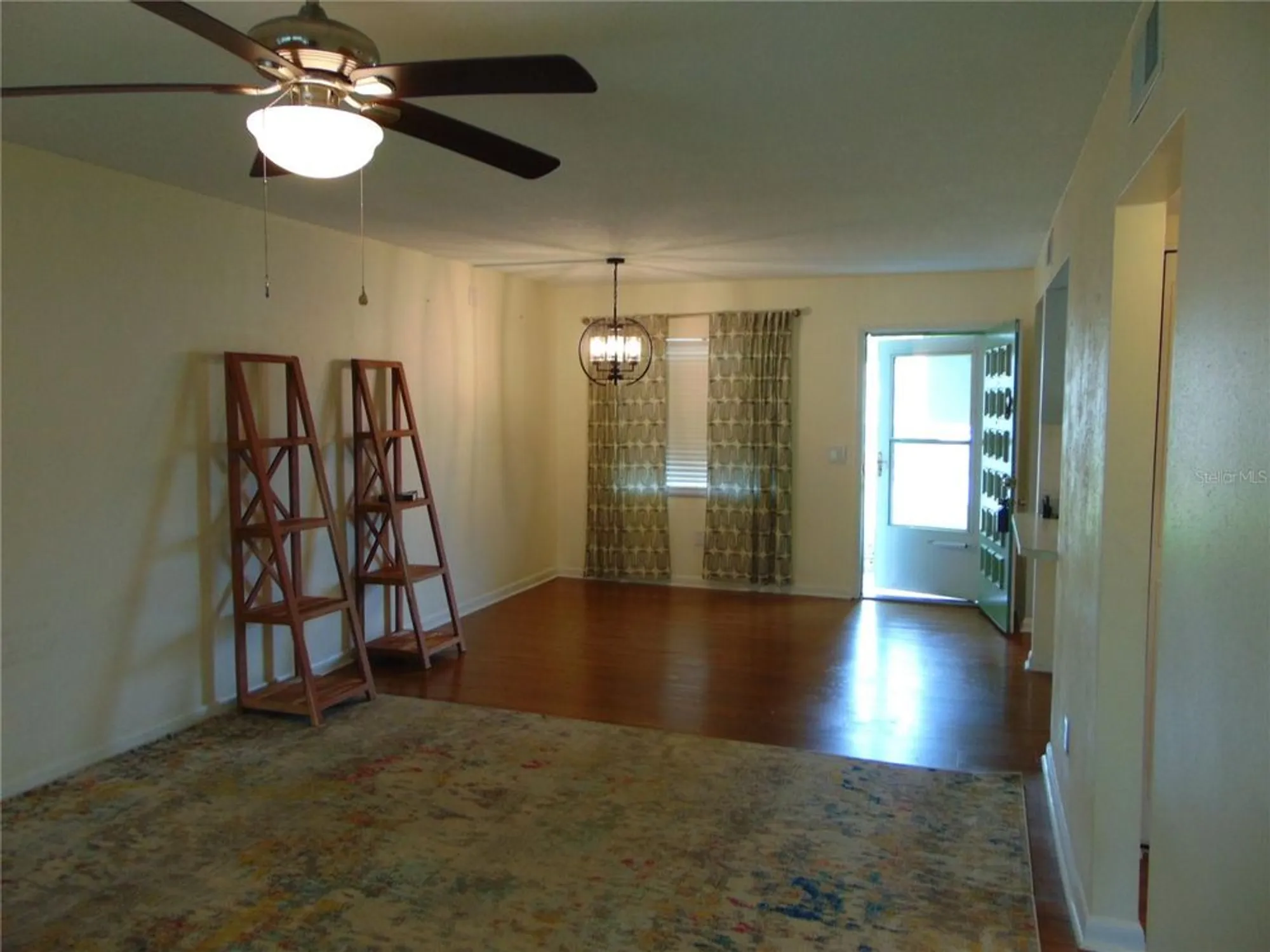 Property Slideshow image 7 of 13 | 1250 s pinellas ave 307, Tarpon Springs, FL, 34689