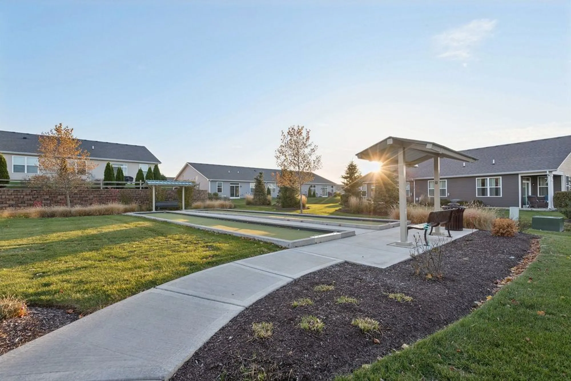 Property Slideshow image 37 of 48 | 952 darwin st, North Aurora, IL, 60542