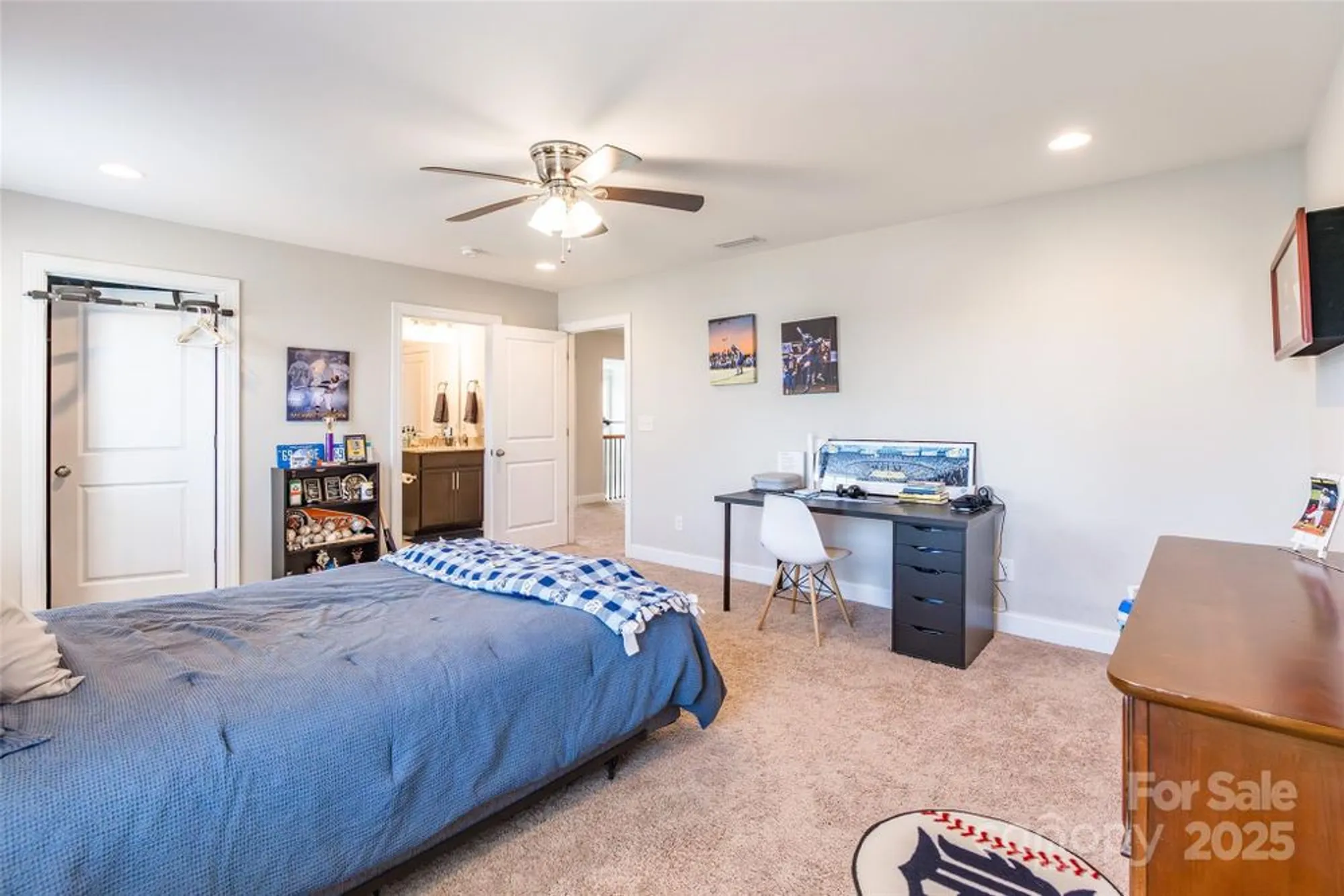 Property Slideshow image 23 of 46 | 208 canoe pole ln, Mooresville, NC, 28117