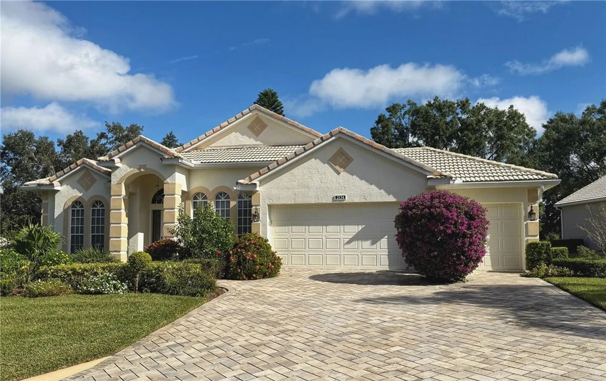 Property Slideshow image 1 of 54 | 2134 saint ives ct, Clermont, FL, 34711