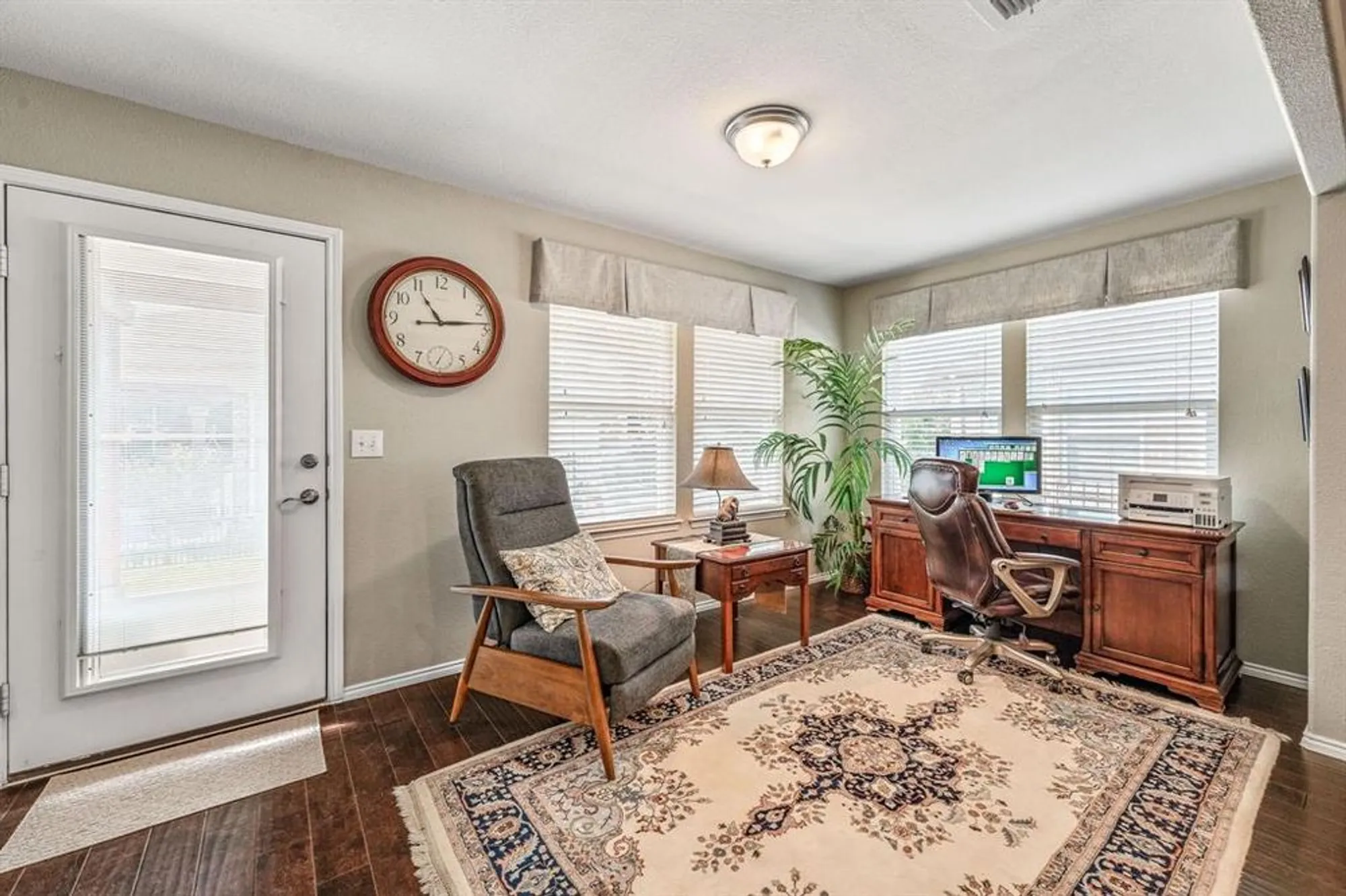 Property Slideshow image 22 of 33 | 3083 oyster bay dr, Frisco, TX, 75036