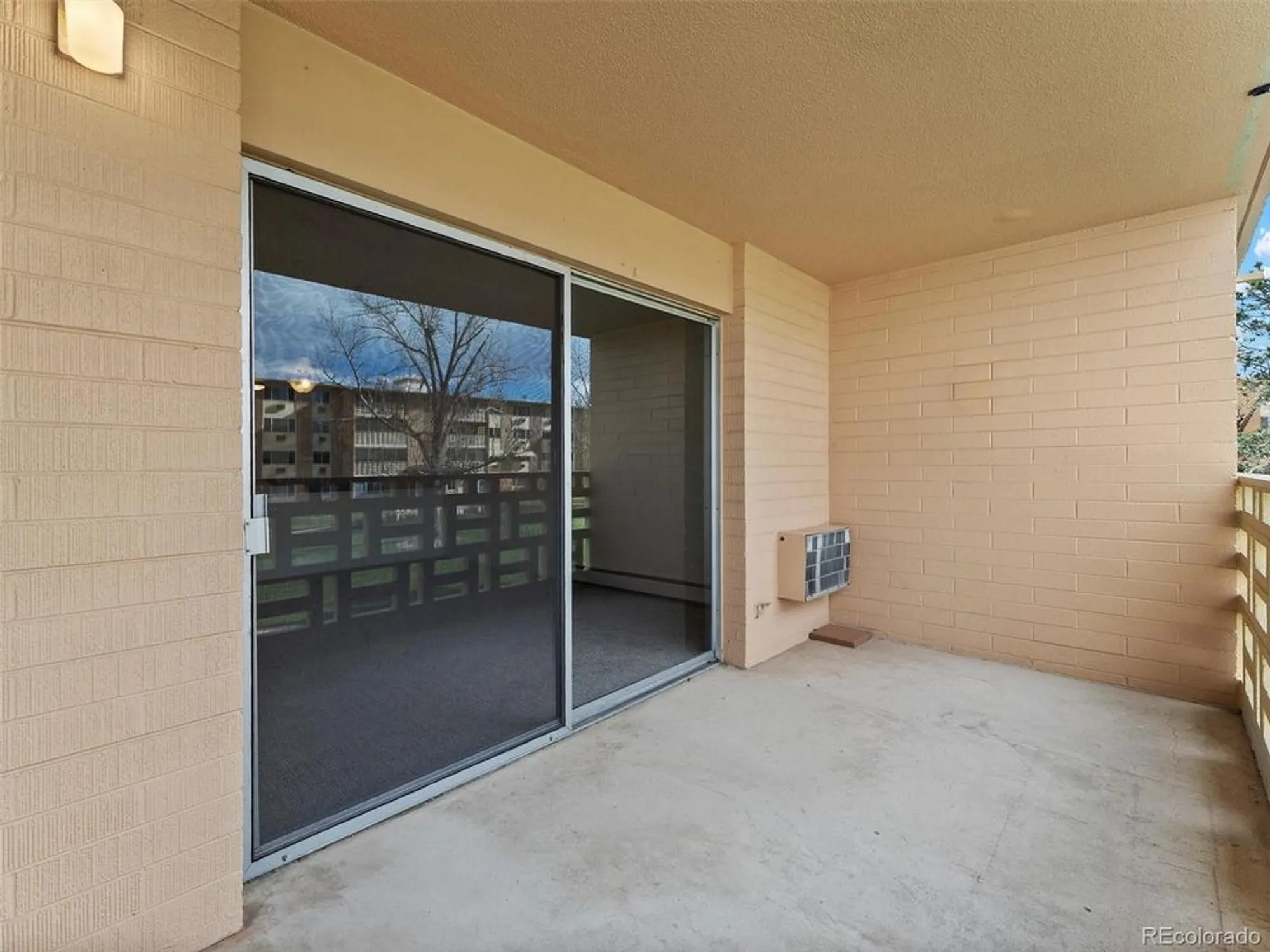 Property Slideshow image 16 of 37 | 605 s alton way 2b, Denver, CO, 80247