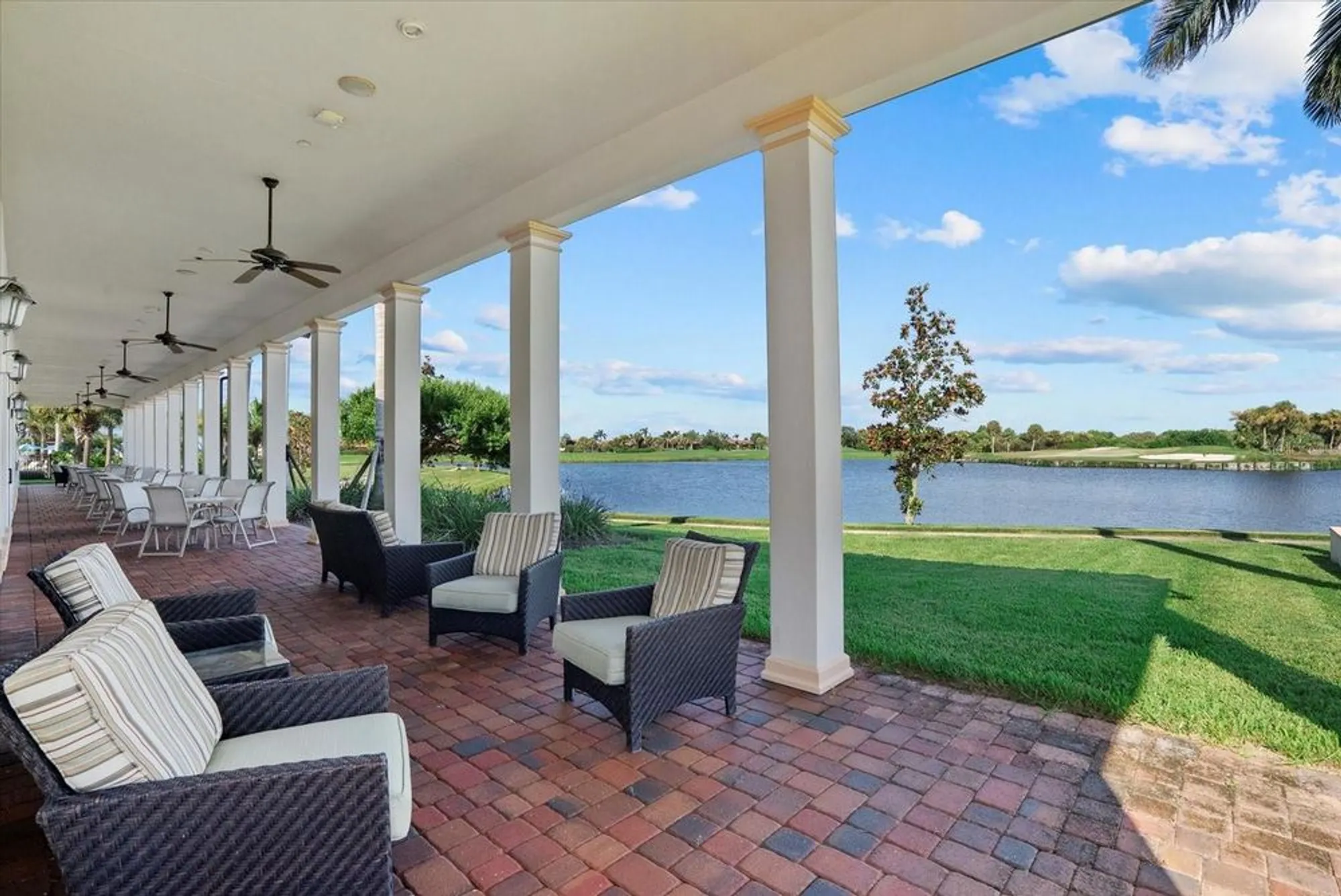 Property Slideshow image 50 of 66 | 10189 fiddlewood dr, Venice, FL, 34293