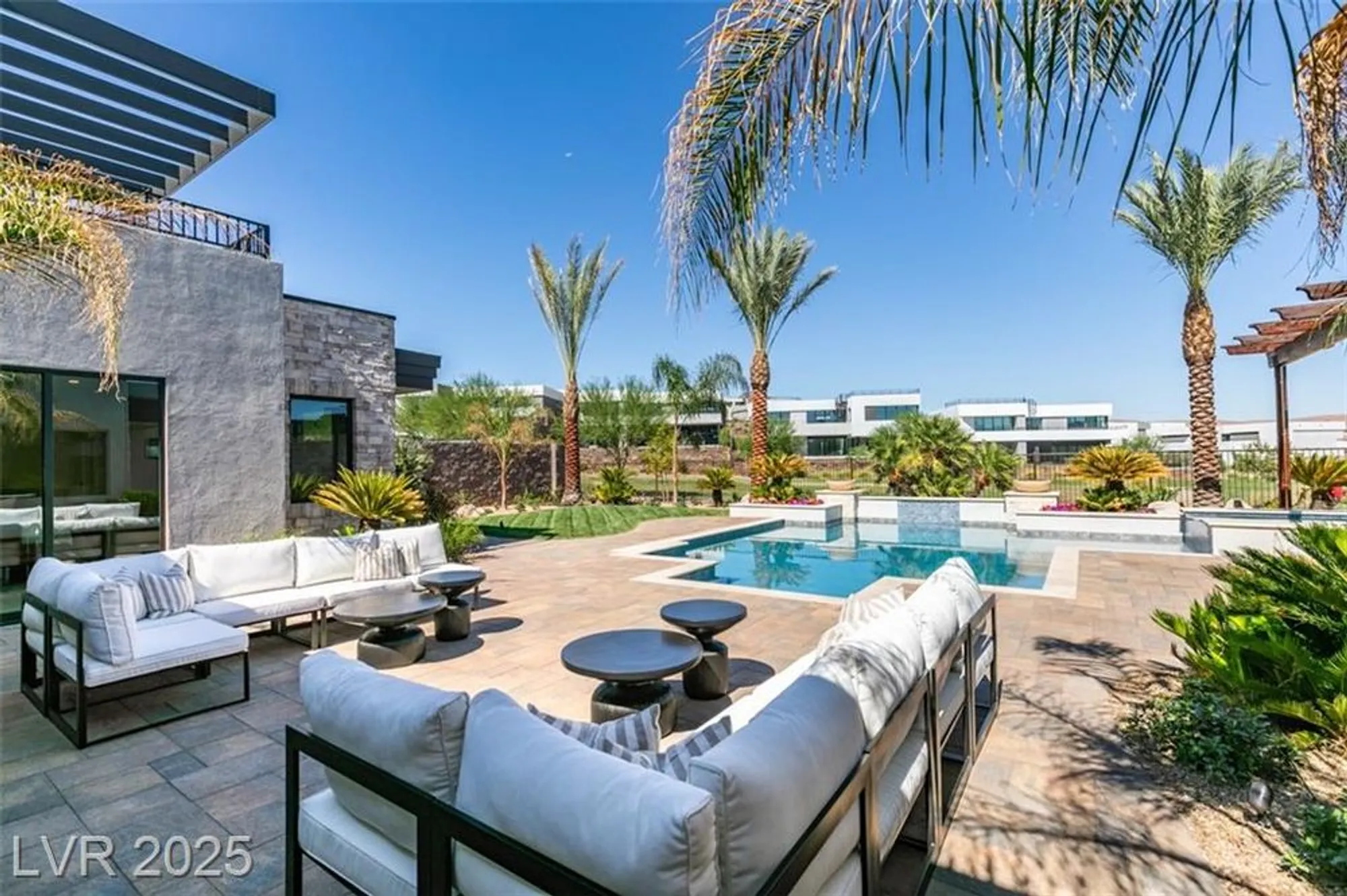 Property Slideshow image 41 of 48 | 40 reflection shores ln, Henderson, NV, 89011