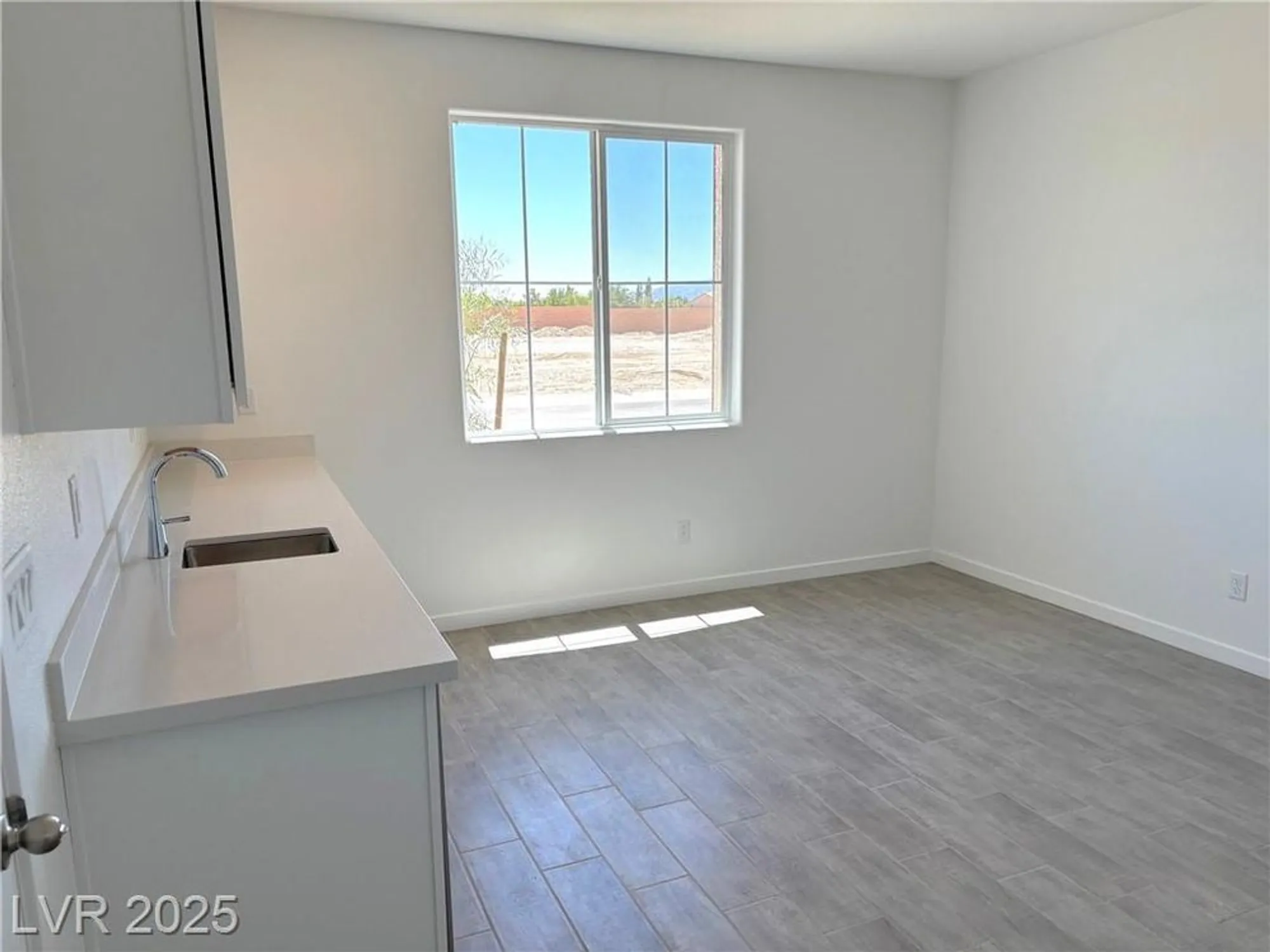 Property Slideshow image 5 of 33 | 5712 e badlands ln, Pahrump, NV, 89061