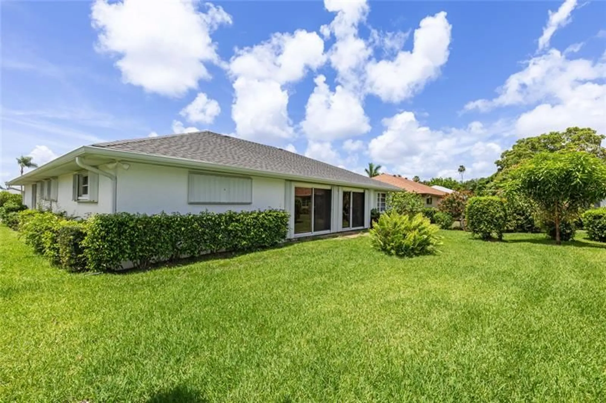 Property Slideshow image 3 of 23 | 10821 greentrail dr, Boynton Beach, FL, 33436