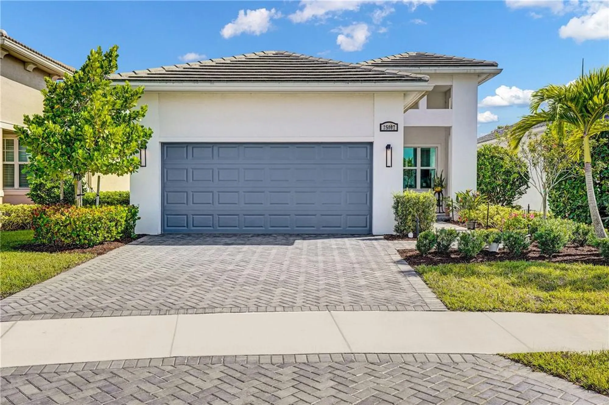 Property Slideshow image 2 of 45 | 25007 sw alberti way, Port St Lucie, FL, 34986