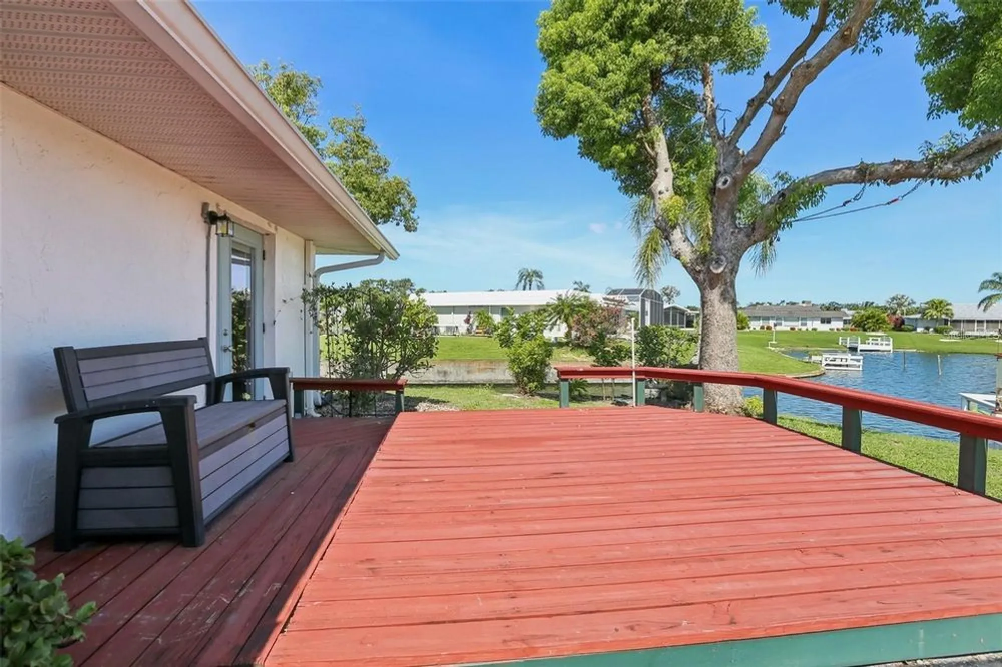 Property Slideshow image 24 of 36 | 1717 danbury dr, Sun City Center, FL, 33573