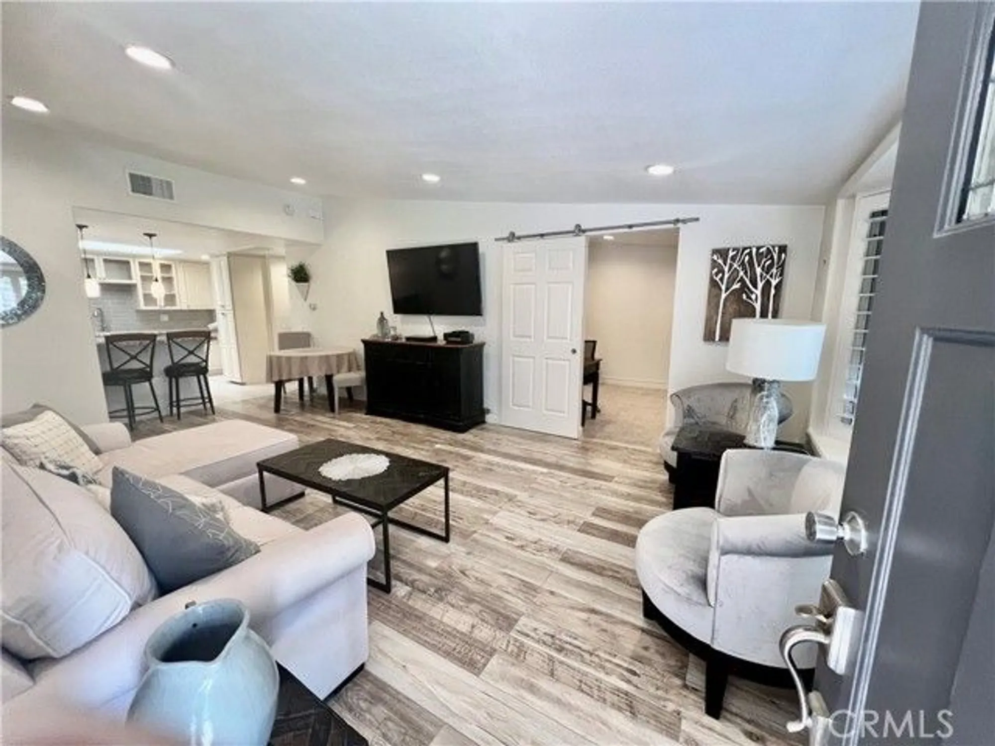 Property Slideshow image 5 of 26 | 13100 shawnee ln # m11 # 208h, Seal Beach, CA, 90740