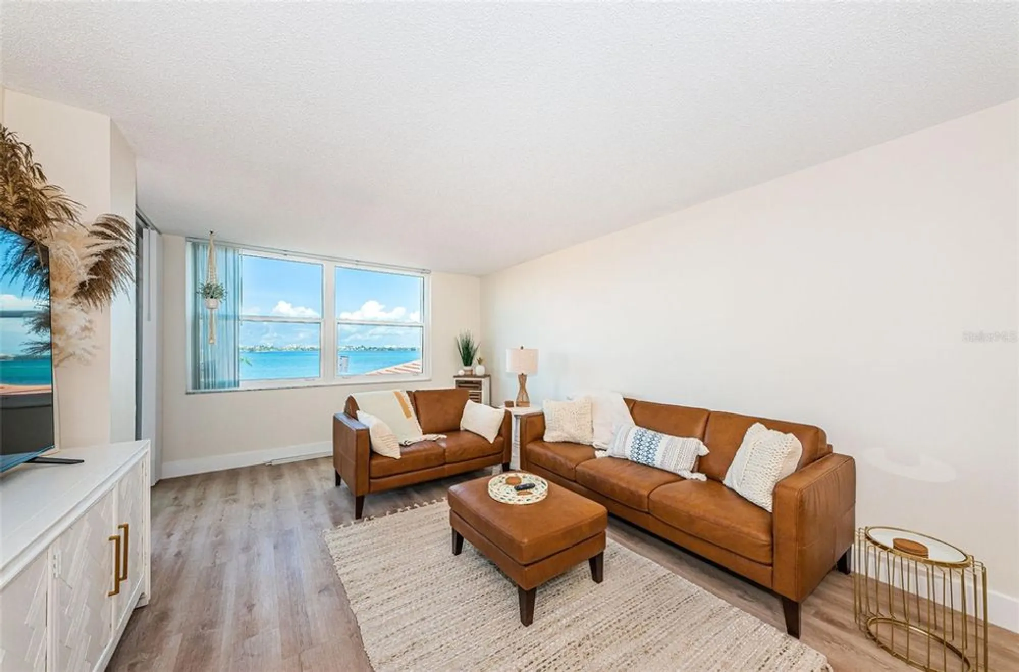 Property Slideshow image 17 of 50 | 6177 sun blvd apt 307, Saint Petersburg, FL, 33715