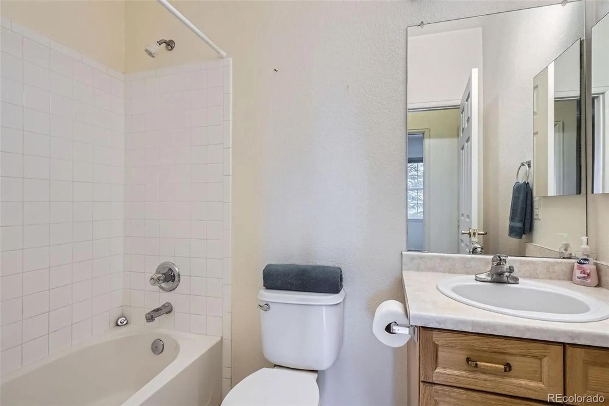 Property Slideshow image 29 of 36 | 7831 s addison way, Aurora, CO, 80016